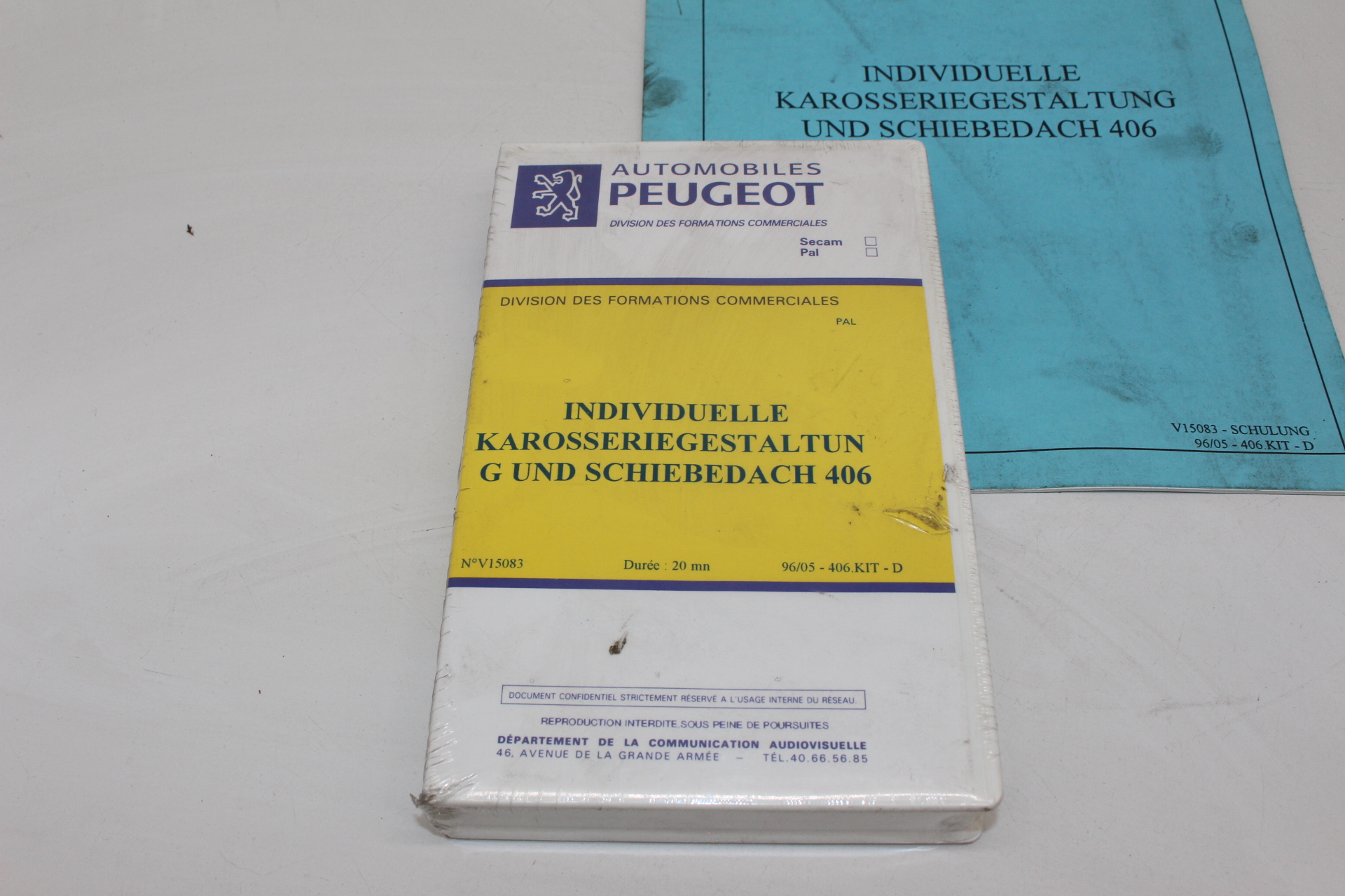 Peugeot Lehrvideokassette – INDIVIDUELLE KAROSSERIEGESTALTUNG UND SCHIEBEDACH 406