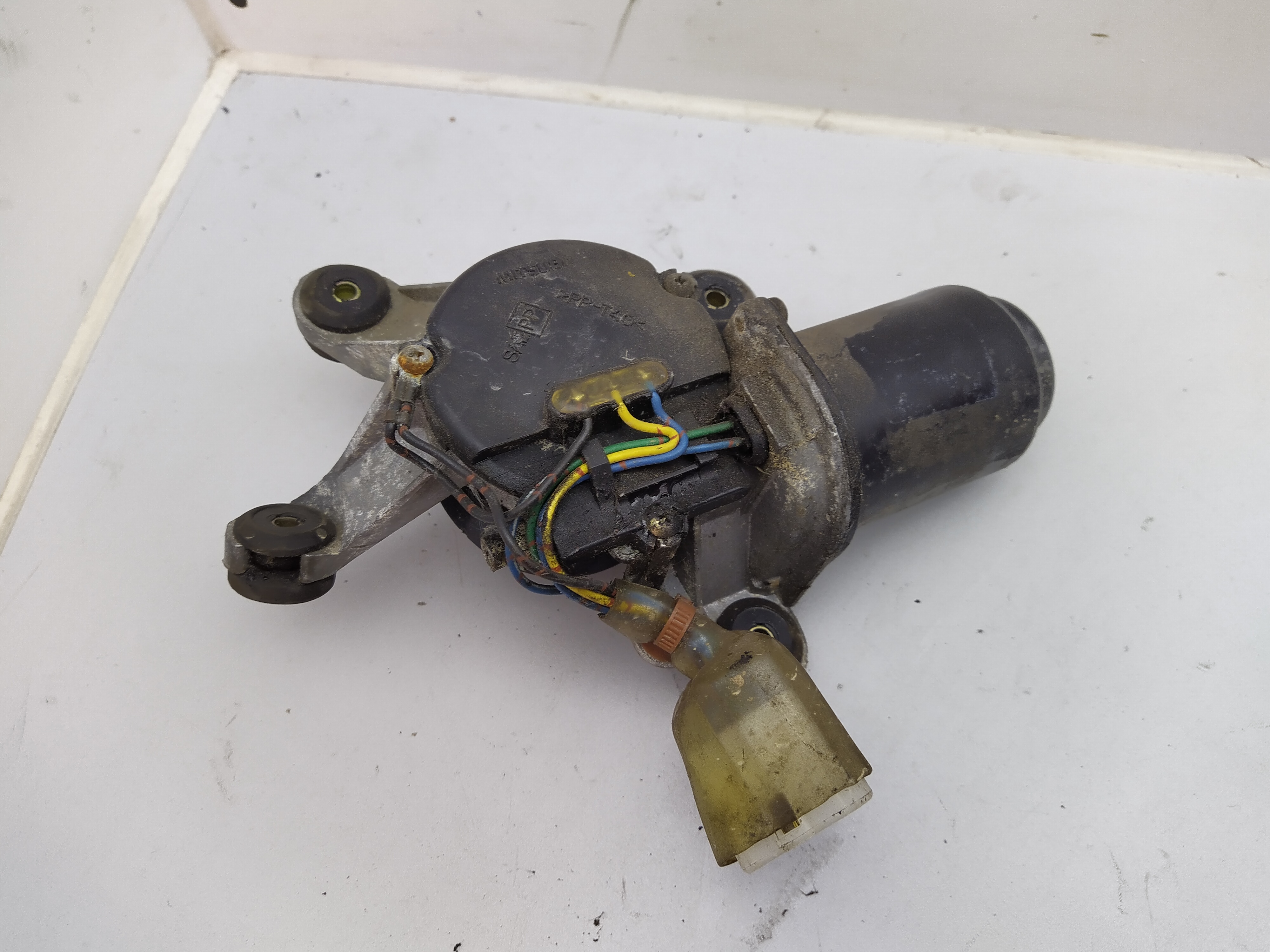 Wischermotor vorne für Subaru Forester (SF) 2.0 Wischermotor vorne für Subaru Forester (SF) 2.0