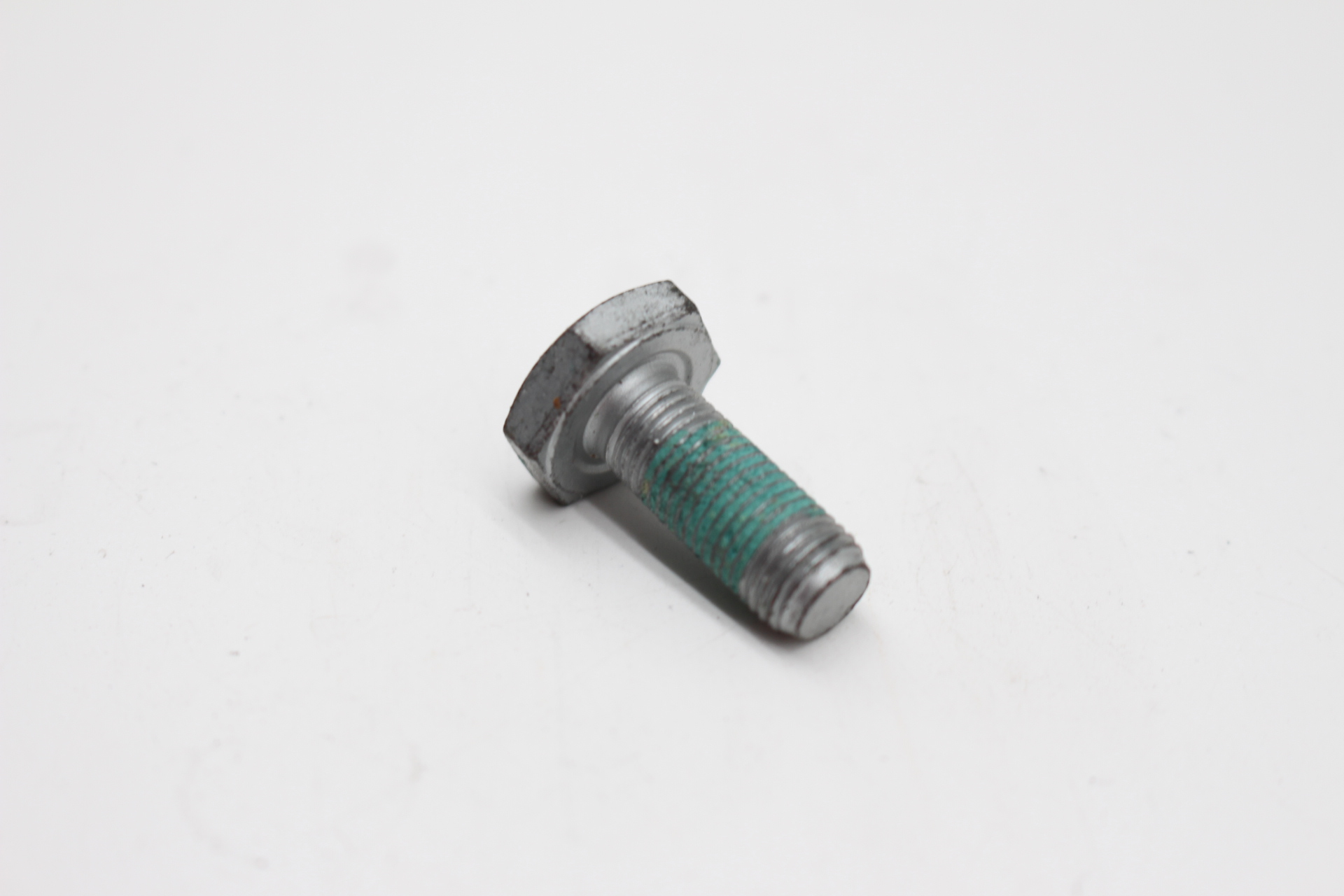 Citroen / Peugeot / FIAT Dehnschraube M9 für Schwungrad 053740 NEU NOS NEW OEM
