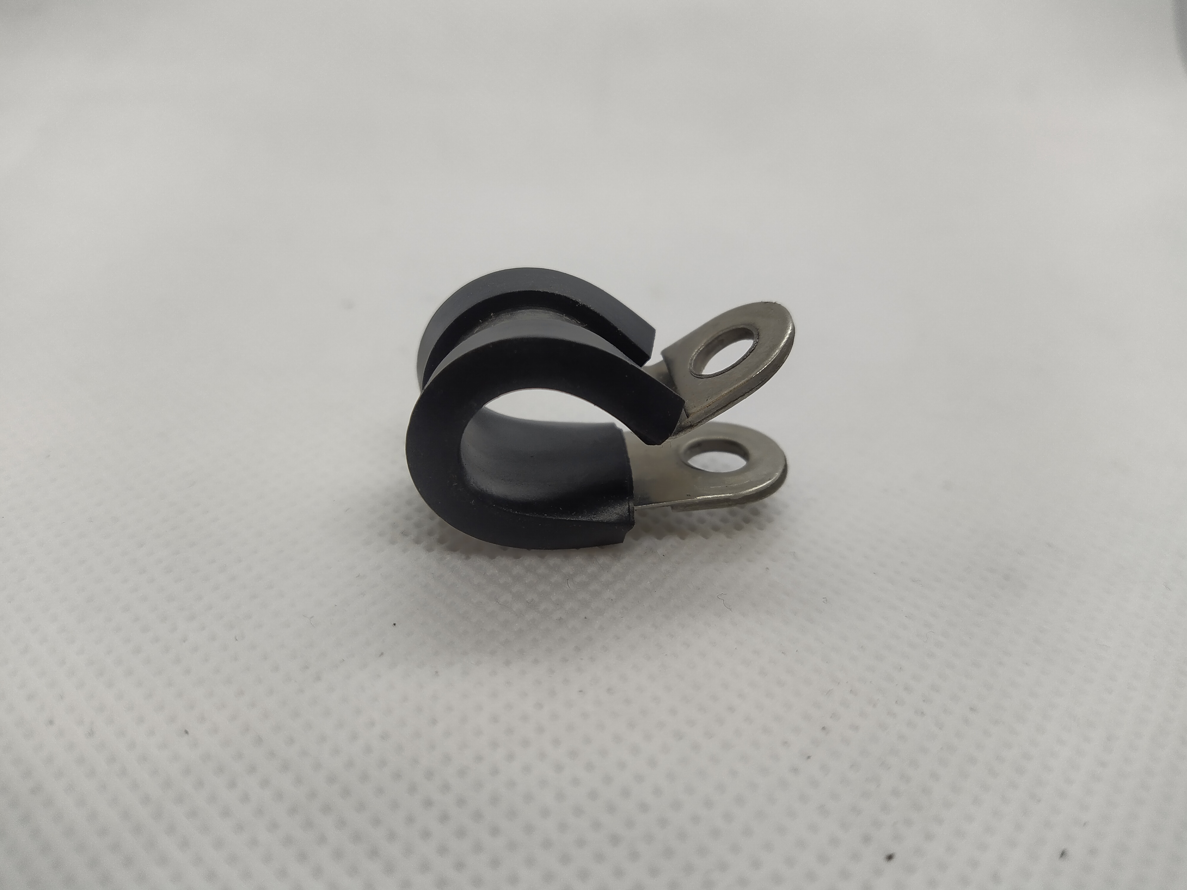 10mm gepolsterte Schlauchbefestigungsschlaufe Schlauchklemme aus Edelstahl V2A 10mm gepolsterte Schlauchbefestigungsschlaufe Schlauchklemme aus Edelstahl V2A