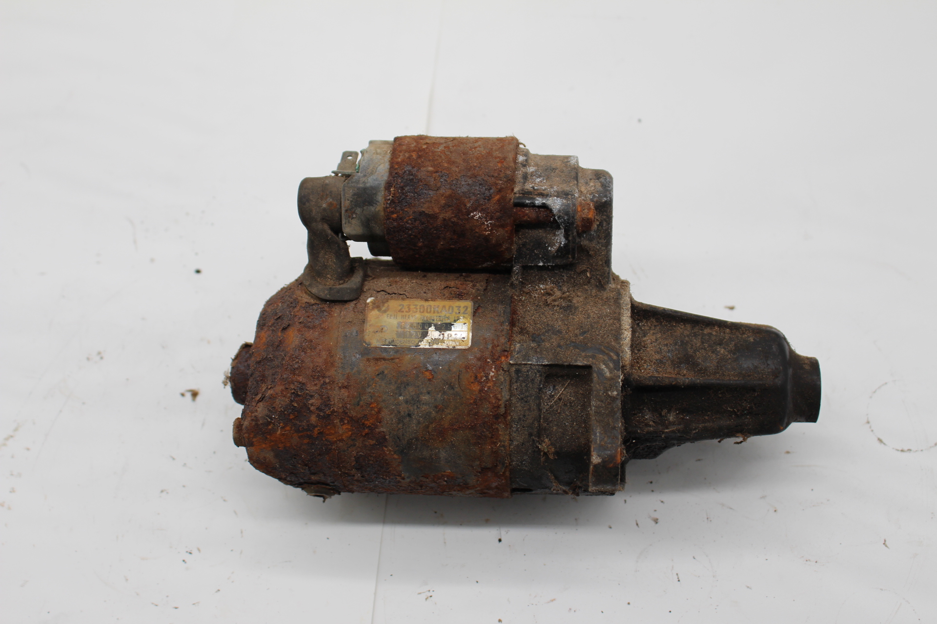 Anlasser 23300KA032 für Subaru Libero E10 / E12 (1984–1993) – ungetestet, daher als defekt verkauft