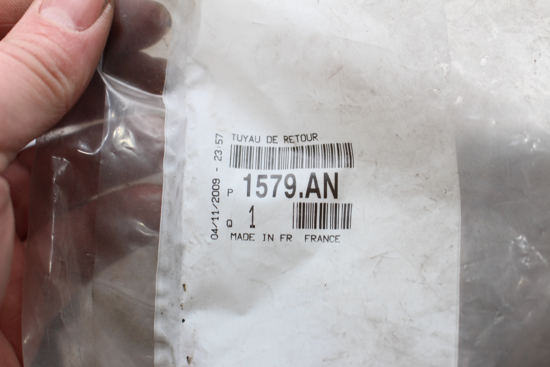 Peugeot / Citroen Kraftstoffleitung 1579AN NEU NOS NEW OEM
