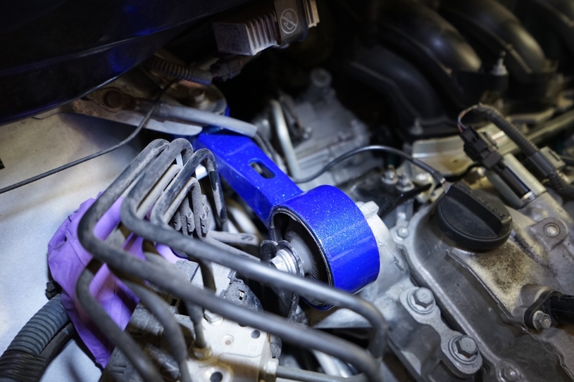 Hardrace Motorlager Stange für Toyota Sienna 3. XL30
