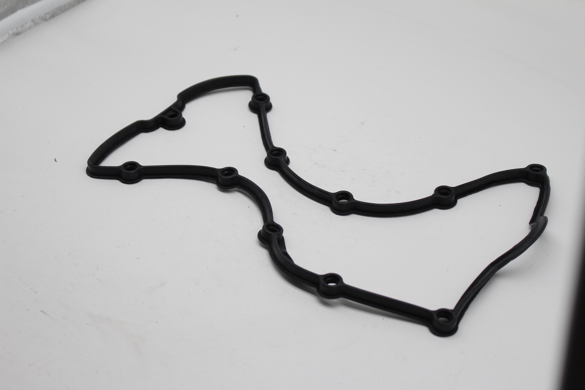 FEBI BILSTEIN 32308 – Dichtung, Zylinderkopfhaube Ventildeckeldichtung für VAG VW ADUI SEAT SKODA 2.0 TDI