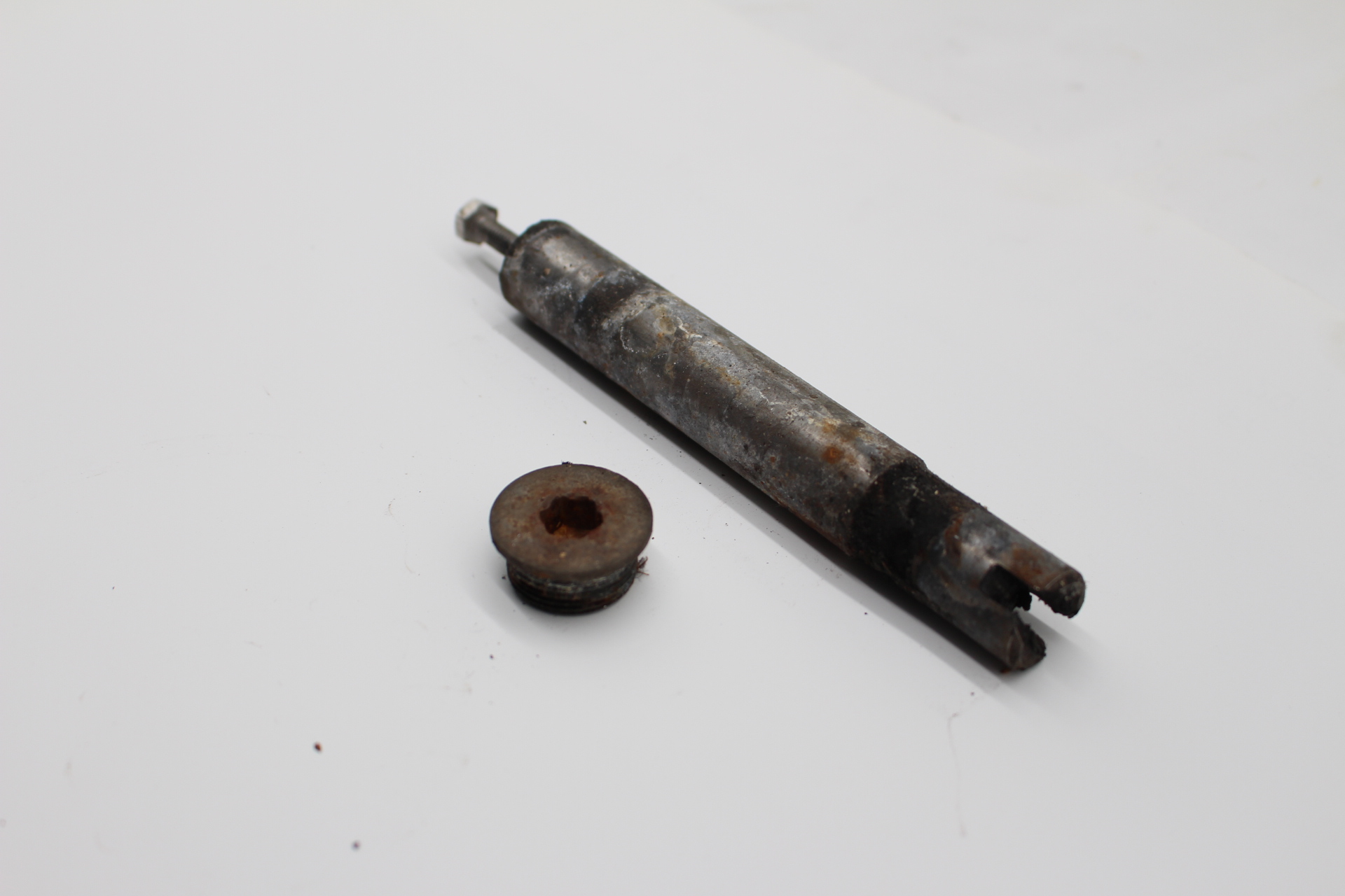 Bolzen Ausrückgabel Kupplung für Subaru Impreza WRX GD GG 01-04 RHD
