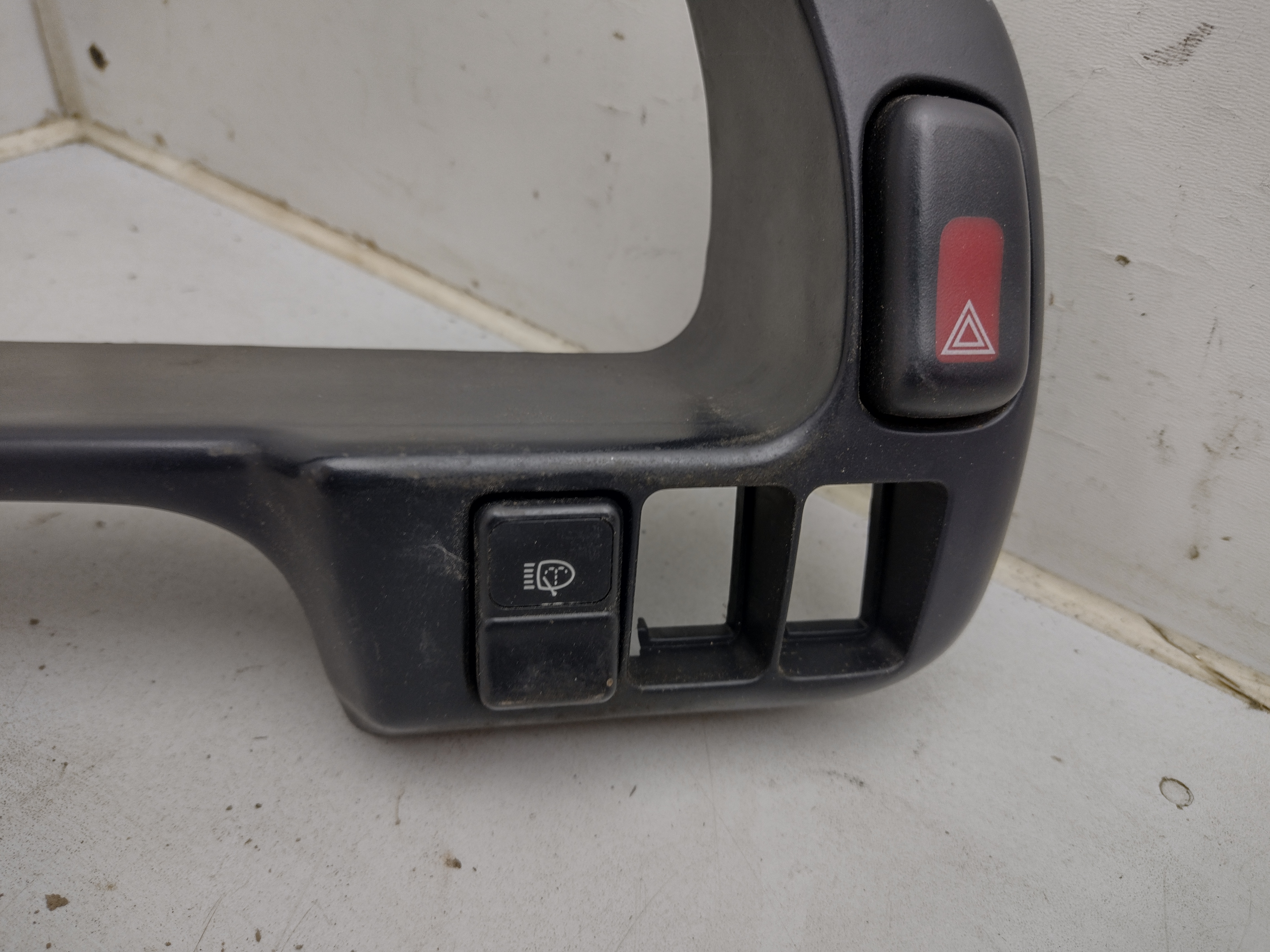 Tachoblende mit Schalter für Subaru Impreza GC GF , Warnblinker, Scheinwerferreinigung