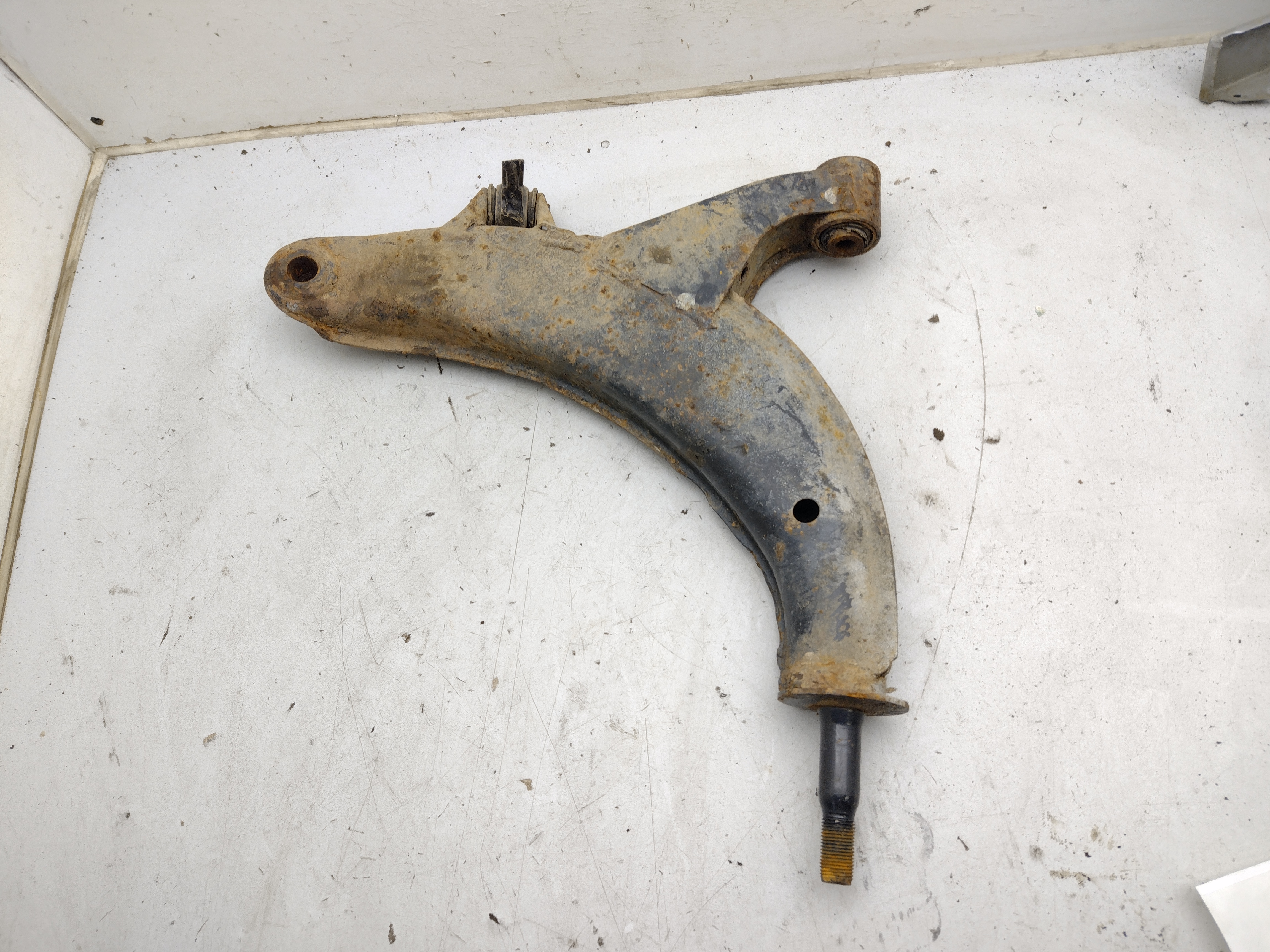 Querlenker vorne links für Subaru Legacy 1 BC BJF 89-94 Querlenker vorne links für Subaru Legacy 1 BC BJF 89-94