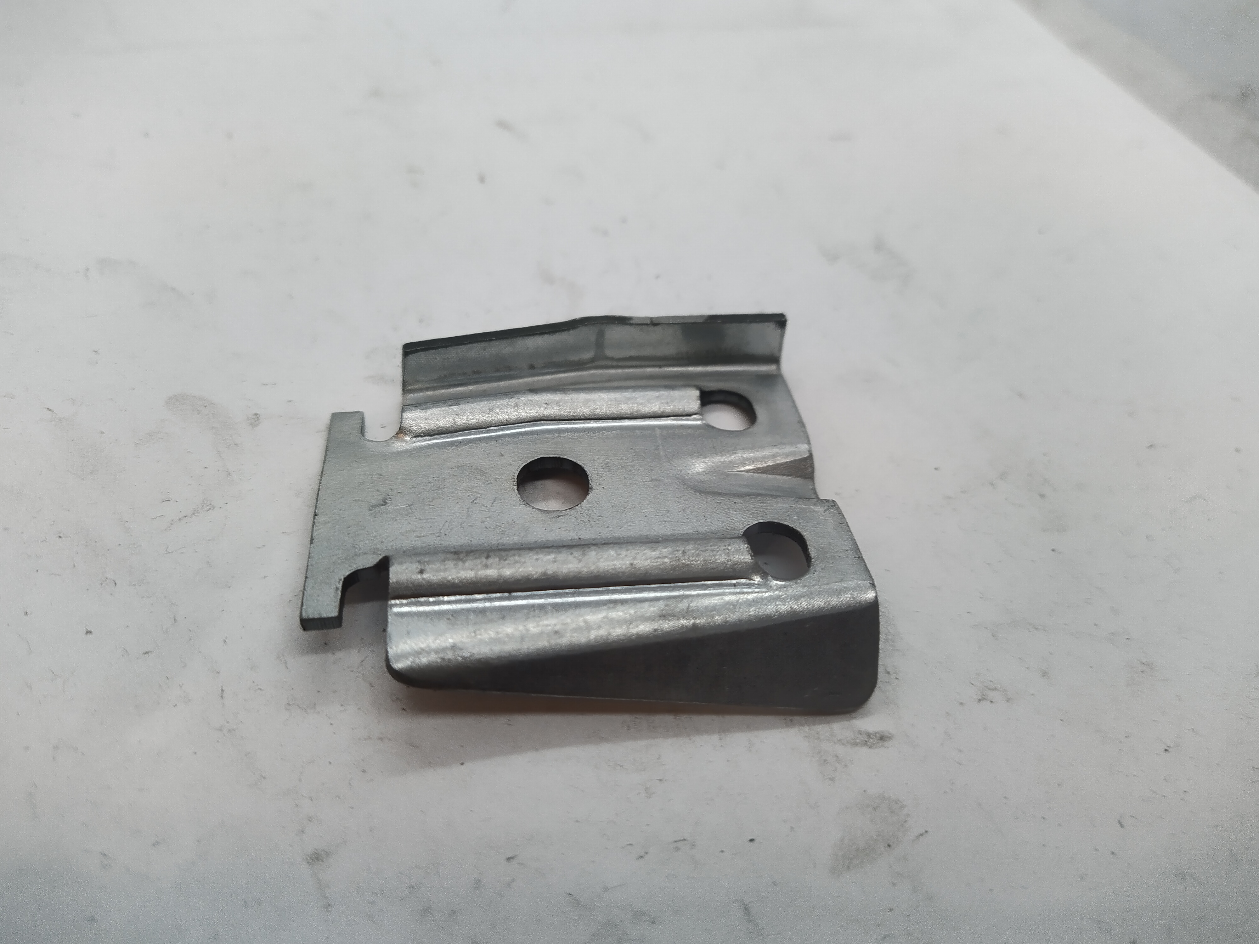 Citroen / Peugeot 761548 HALTESTEG NEU NOS Citroen / Peugeot 761548 HALTESTEG NEU NOS