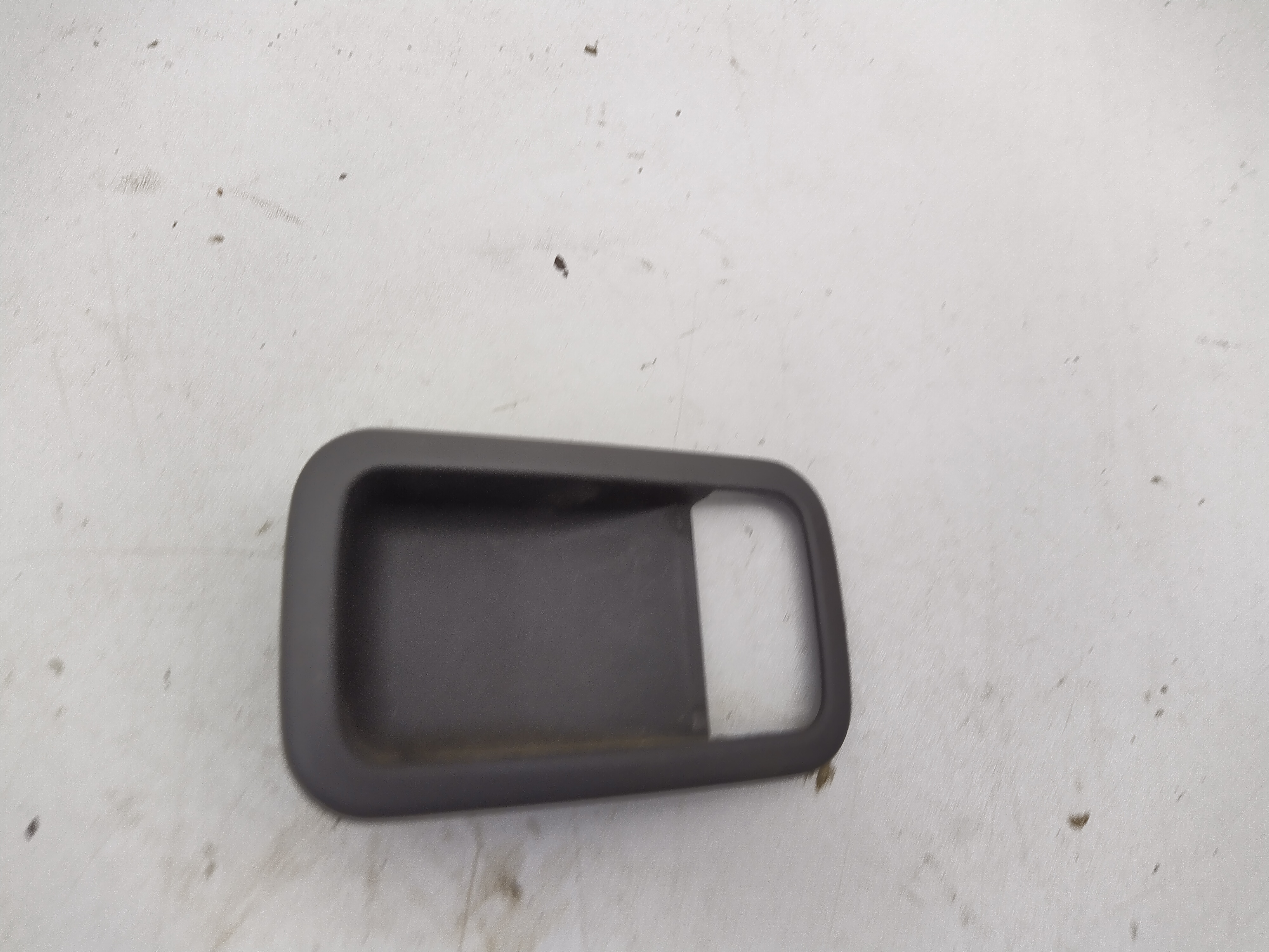 Schale hinter Innenraum Türgriff vorne Rechts für Subaru Impreza GC GF Schale hinter Innenraum Türgriff vorne Rechts für Subaru Impreza GC GF