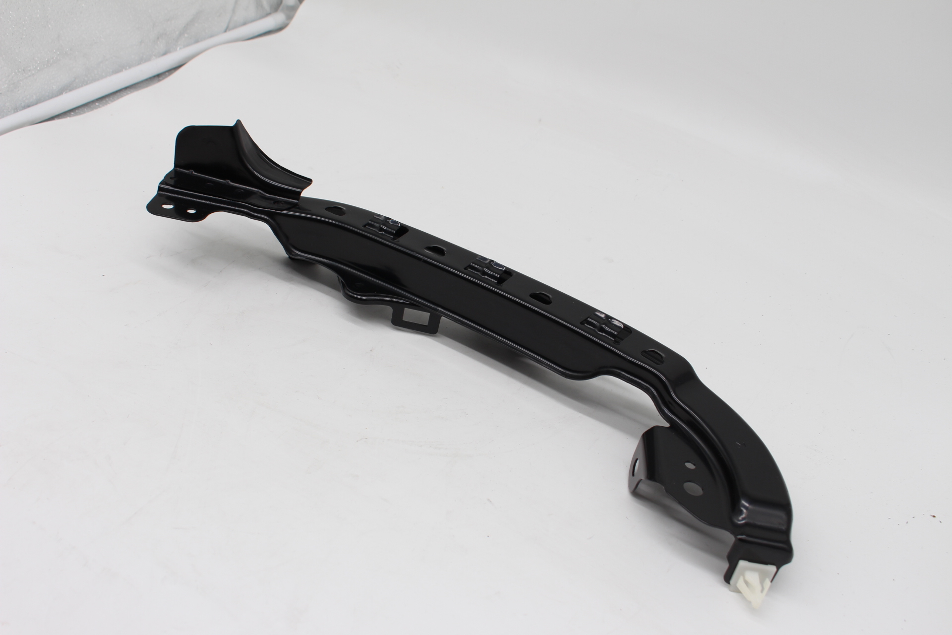 Halter Frontstoßstange rechts 57707SA200 für Subaru Forester Facelift 2006 - 2008