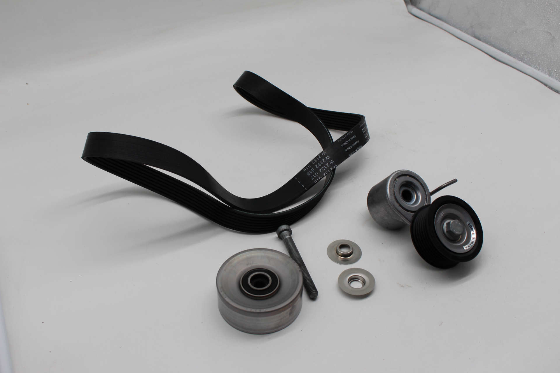 Schaeffler INA 529024510 Keilrippenriemensatz für VW AUDI PORSCHE