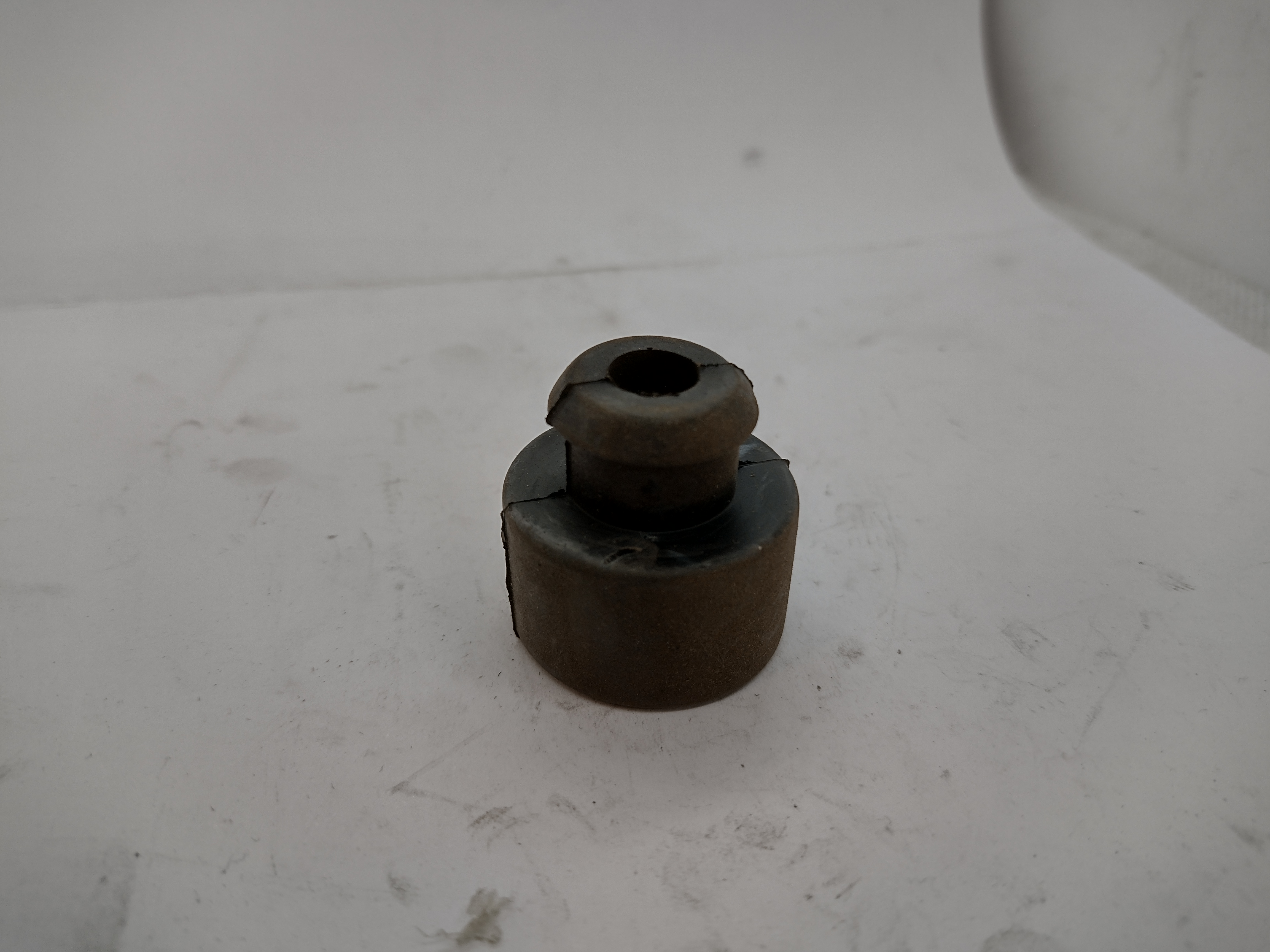 Peugeot / Citroen Halter, Kondensator 6453EE NEU NOS NEW OEM Peugeot / Citroen Halter, Kondensator 6453EE NEU NOS NEW OEM