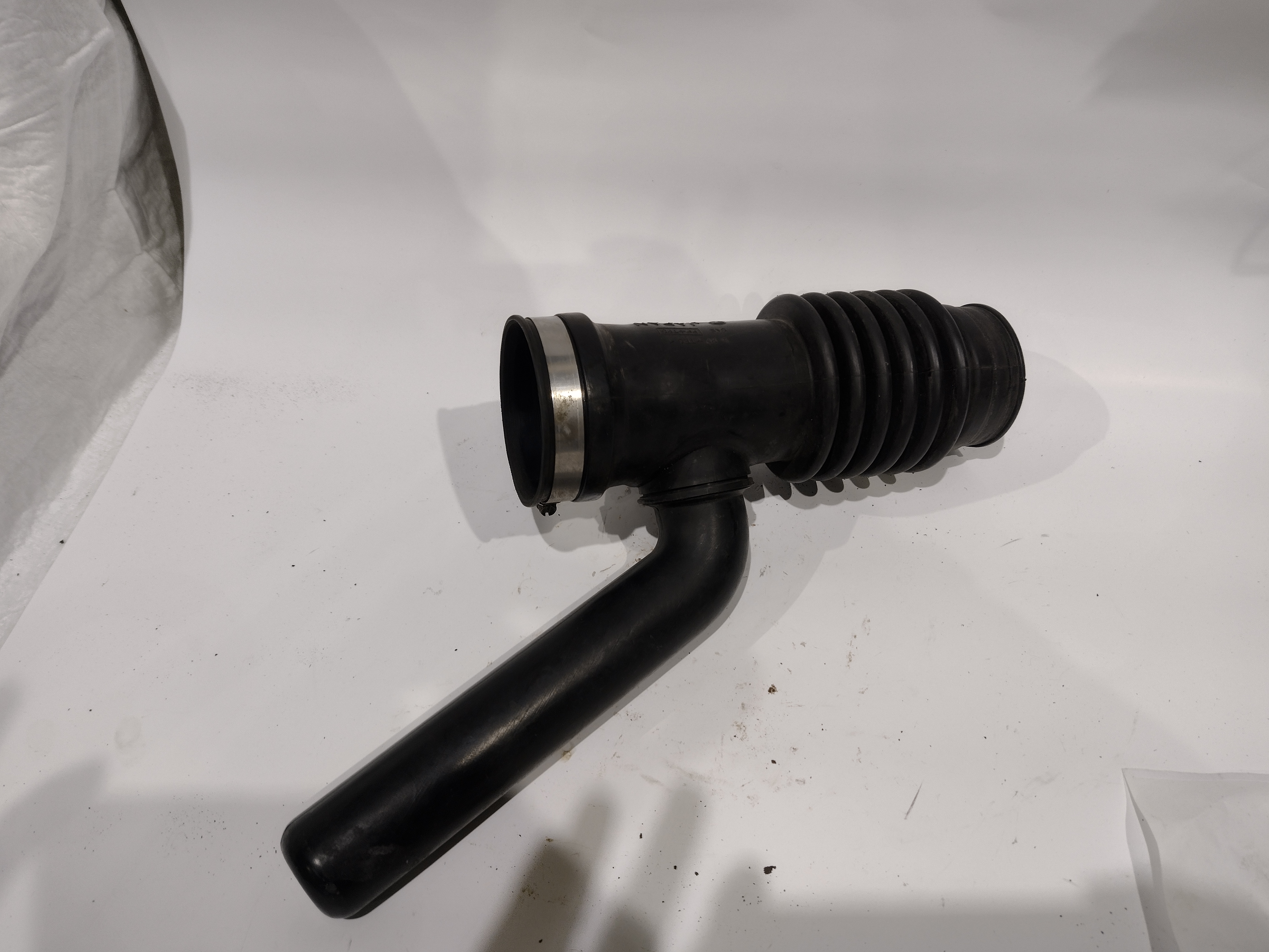 Ansaugschlauch für Subaru Legacy BD BG 2.2l EJ22 100 kW/136 PS Ansaugschlauch für Subaru Legacy BD BG 2.2l EJ22 100 kW/136 PS