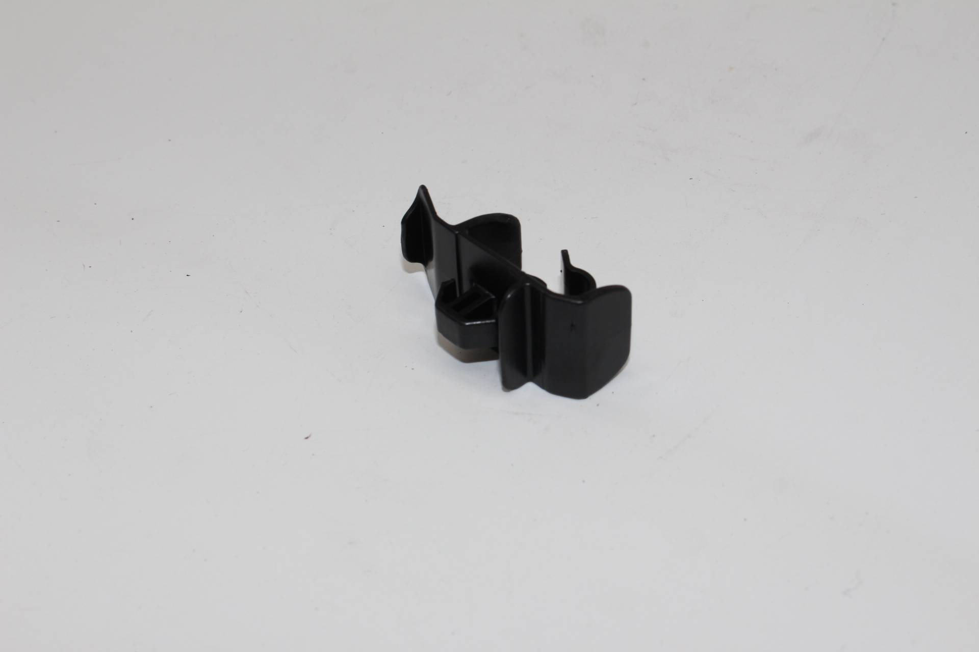 57255AG000 Hood / Trunk Prop Rod Bracket. Hood Prop Rod Clip. Hood Prop Rod Retainer (Front) für SUBARU 2012 - 2025.
