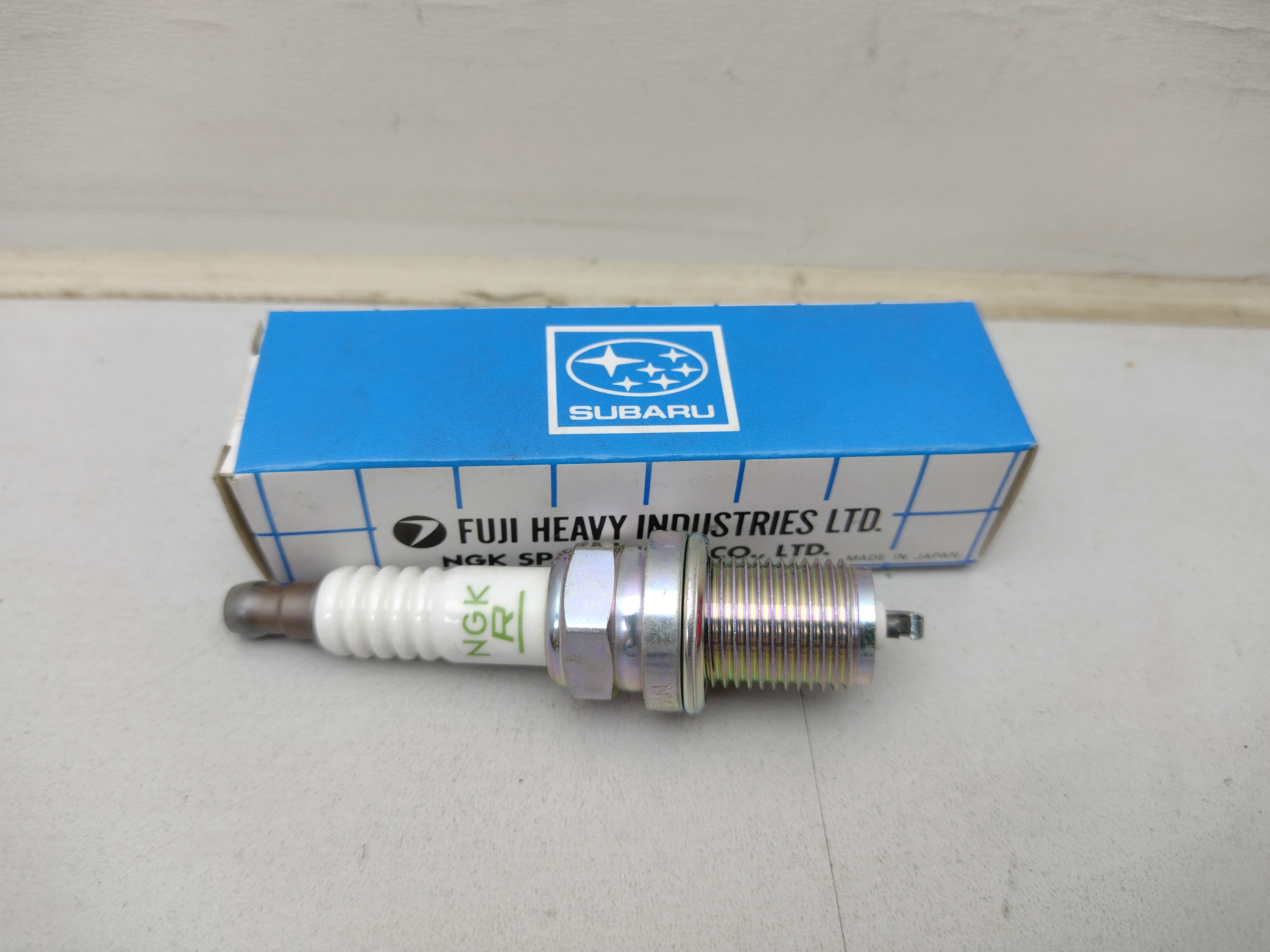 Zündkerze SUBARU 22401-AA310 (22401AA310) NGK BKR6E II Zündkerze SUBARU 22401-AA310 (22401AA310) NGK BKR6E II