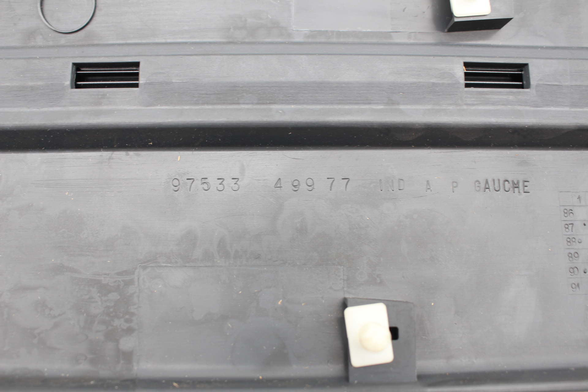 Peugeot 309 Schutzleiste hinten links 854728 NEU NOS NEW OEM