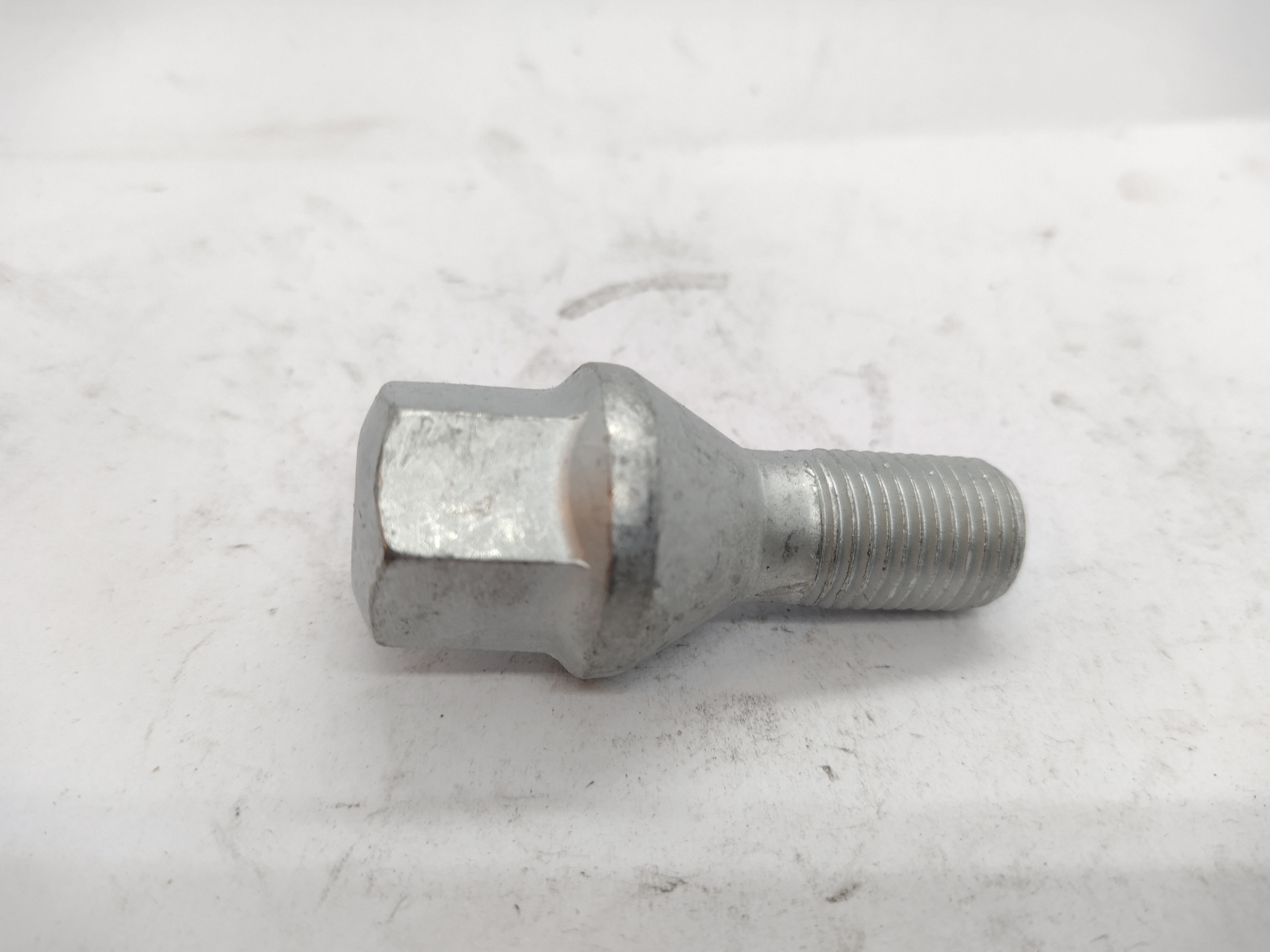 Peugeot / Citroen / Fiat Radschraube M14x1,50- 52,0mm SW19 540548 NEU NOS NEW Peugeot / Citroen / Fiat Radschraube M14x1,50- 52,0mm SW19 540548 NEU NOS NEW