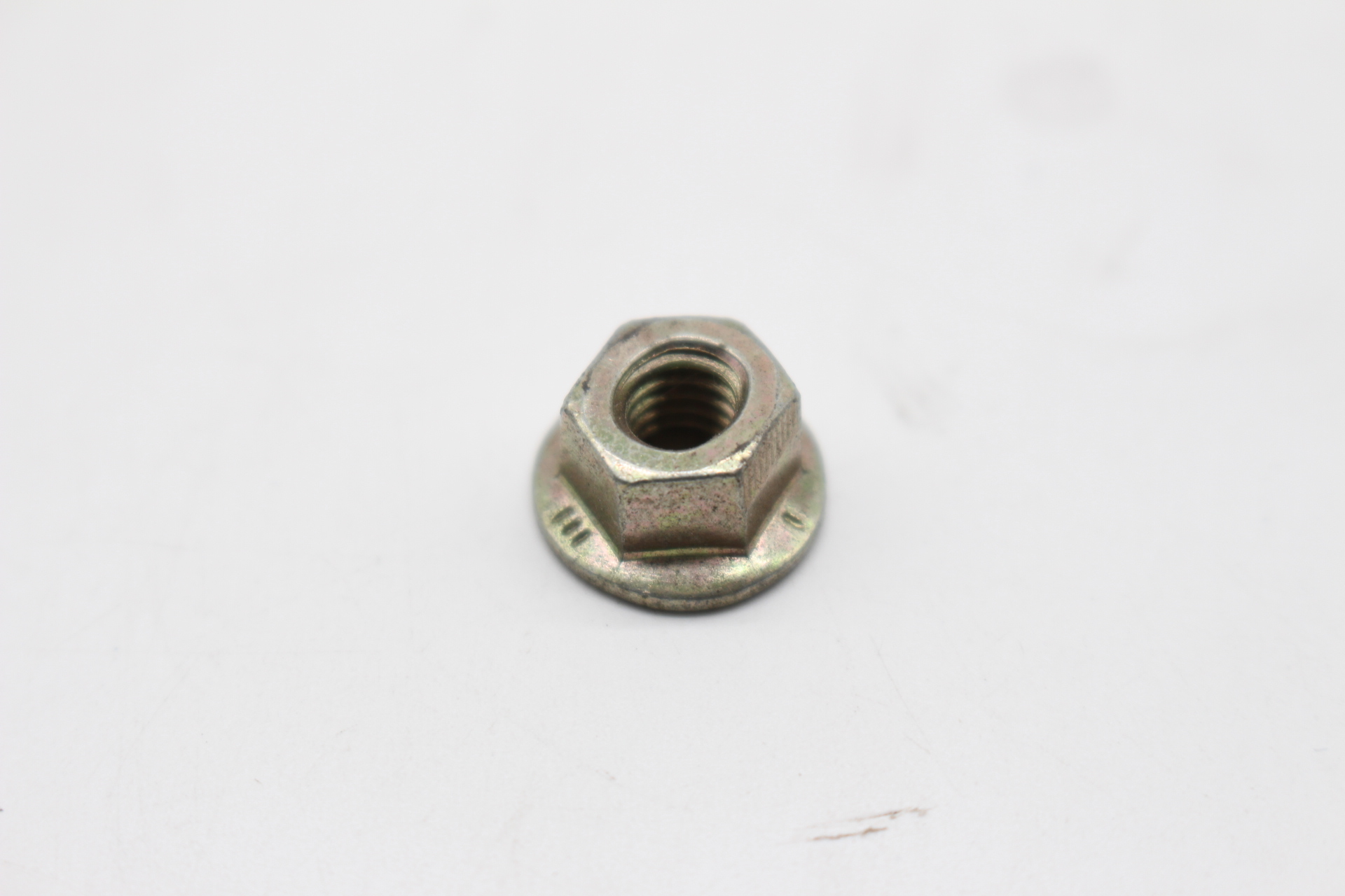 Peugeot / Citroen MUTTER m6x1,00-7,4 693662 NEU NOS NEW OEM