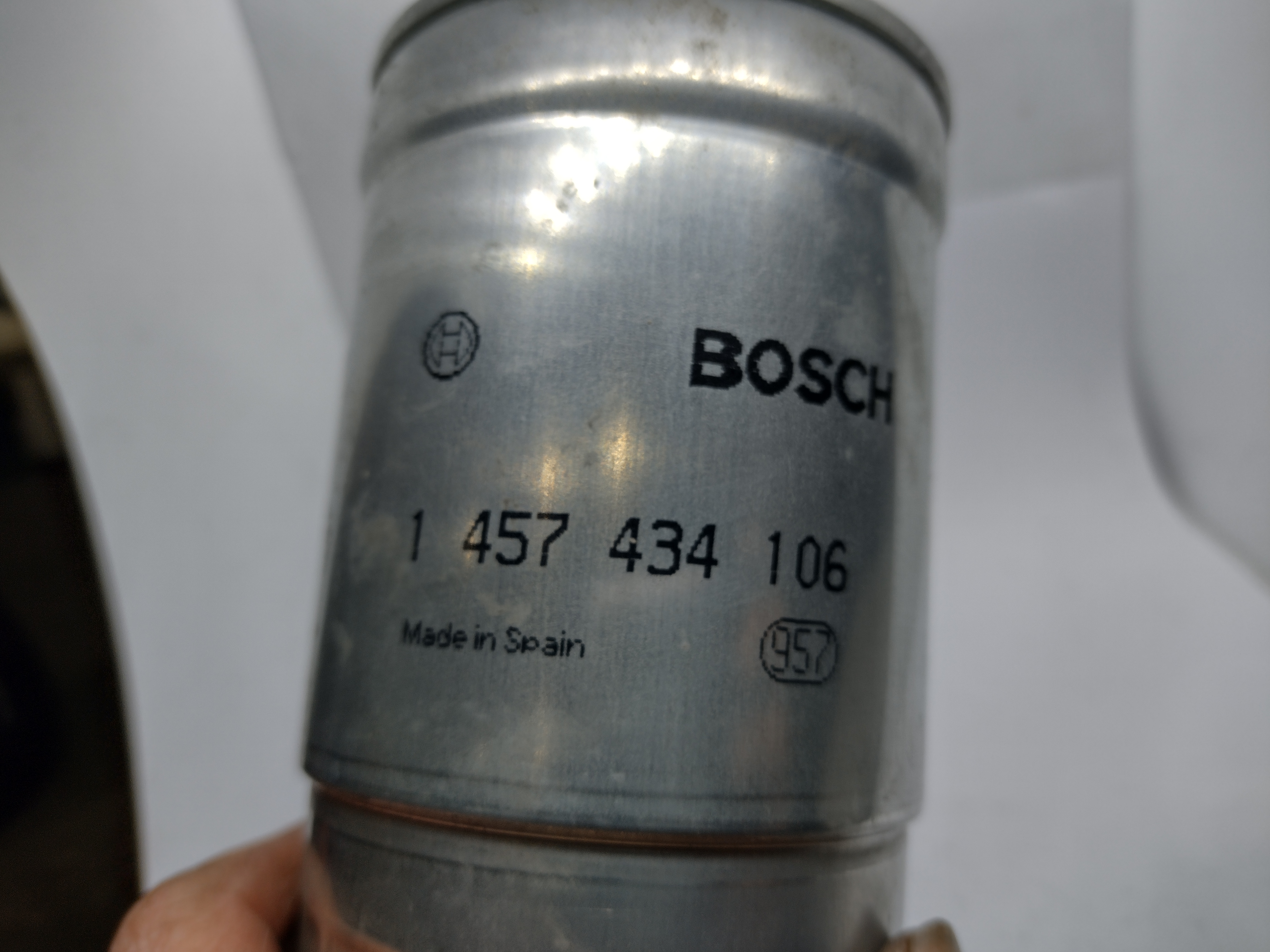 Original Peugeot / Bosch Kraftstofffilter 1 457 434 106 NEU NOS NEW