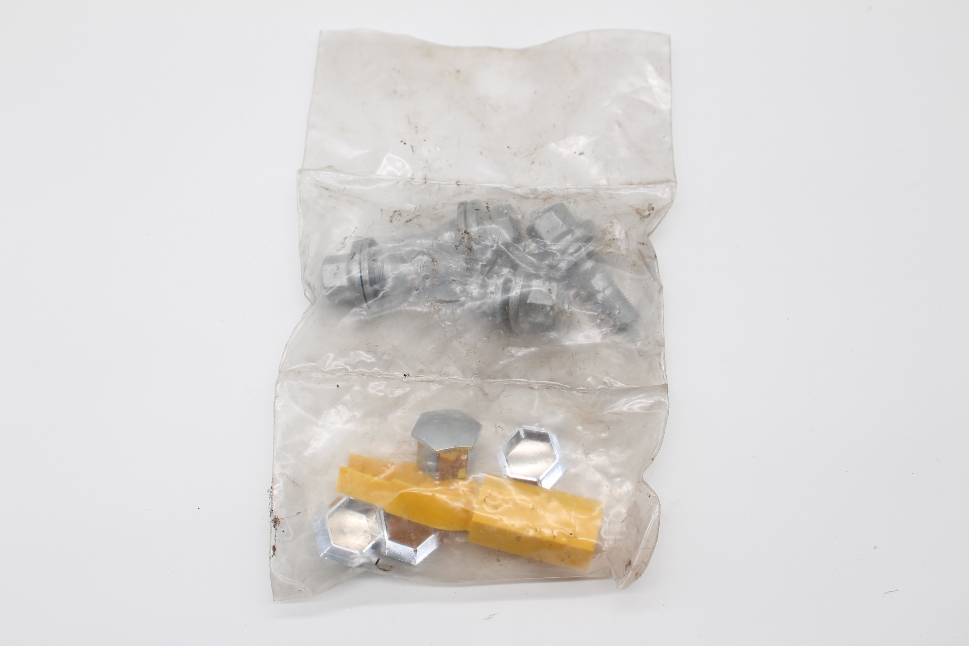 Peugeot / Citroen Satz Radschrauben NEU NOS NEW OEM 