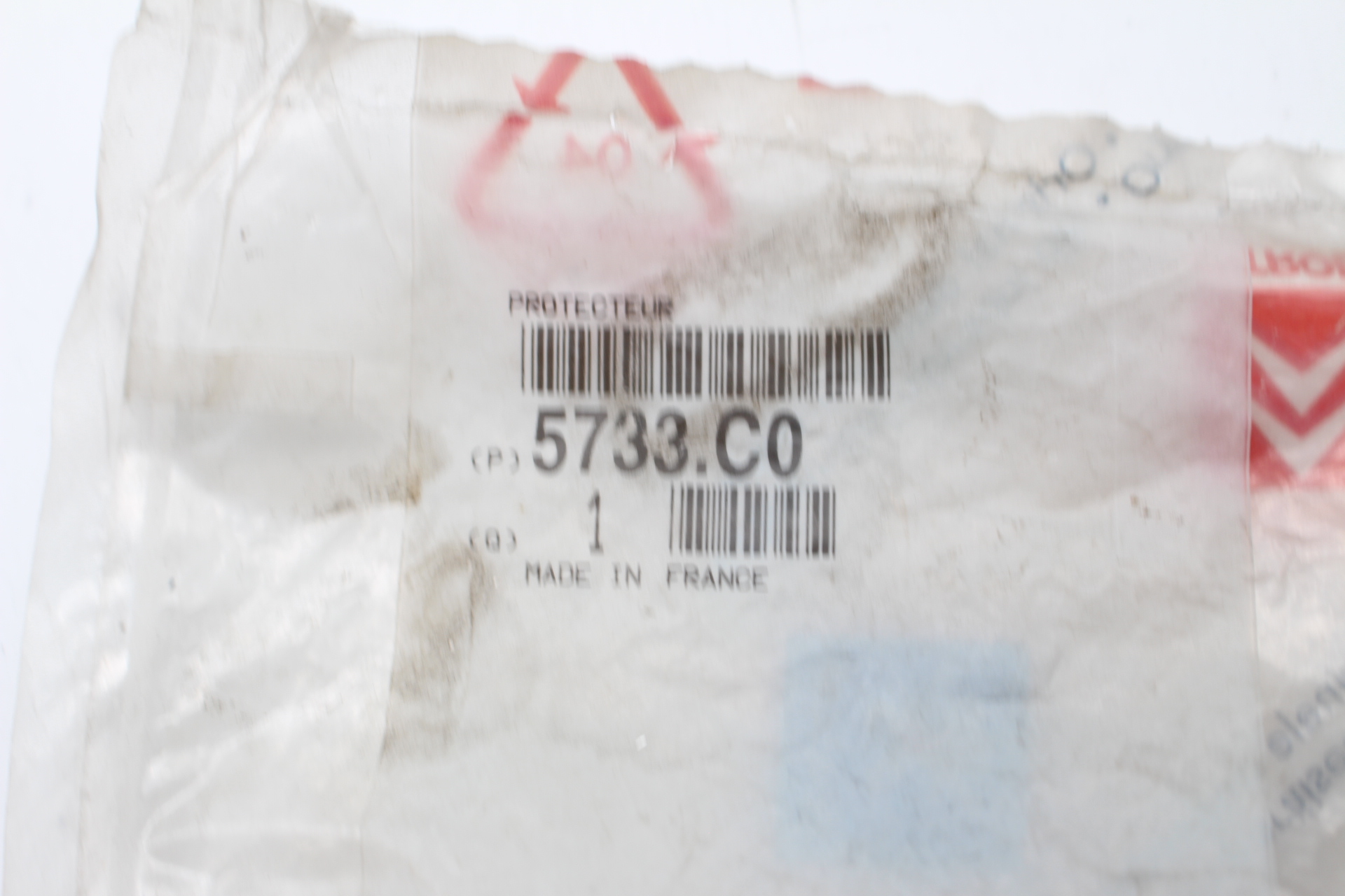 Citroen / Peugeot Einfügen Schutz Stopfen Gummi 5733C0 NEU NOS NEW OEM