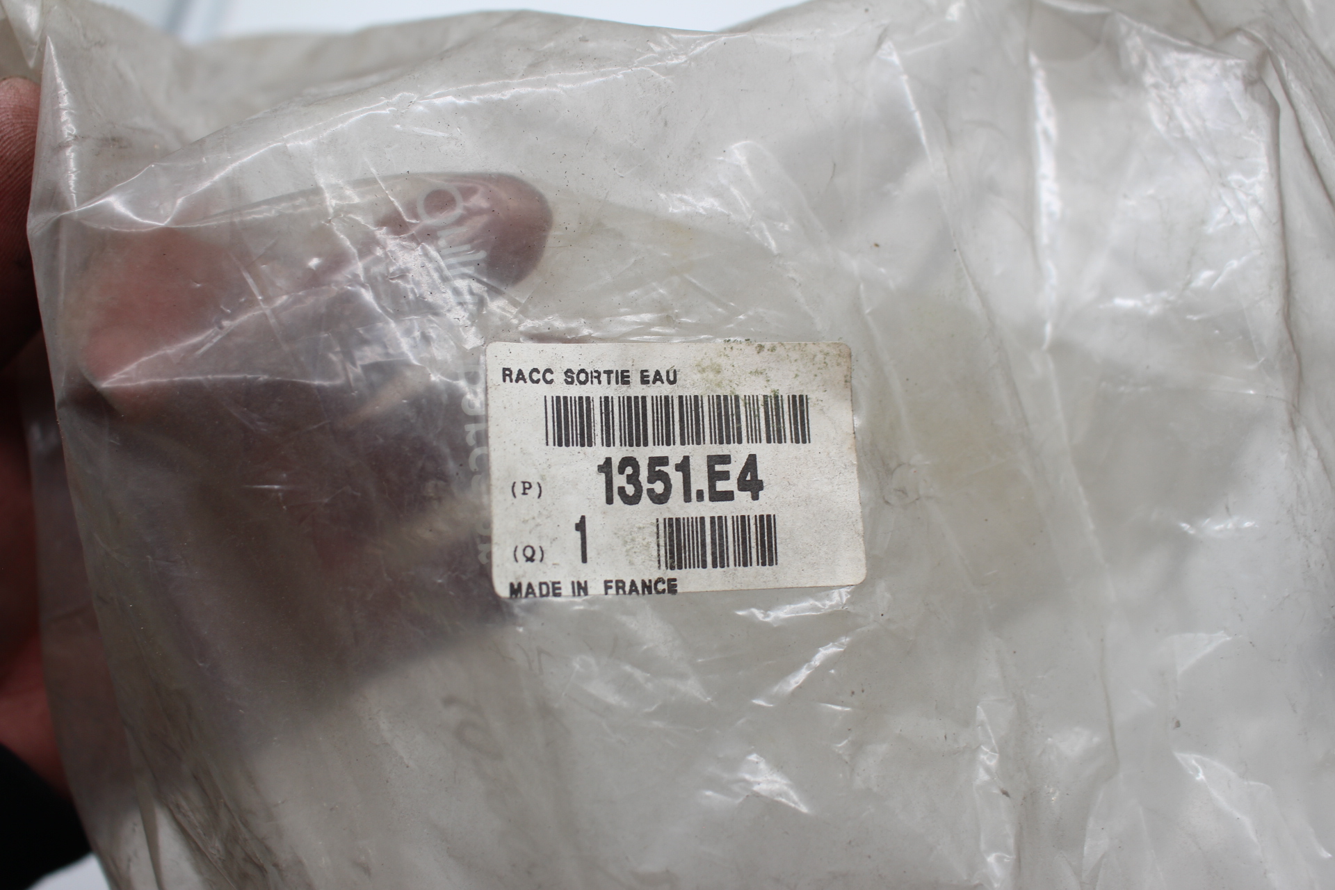 Peugeot 405 Kühlerschlauch 1351E4 NEU NOS NEW OEM