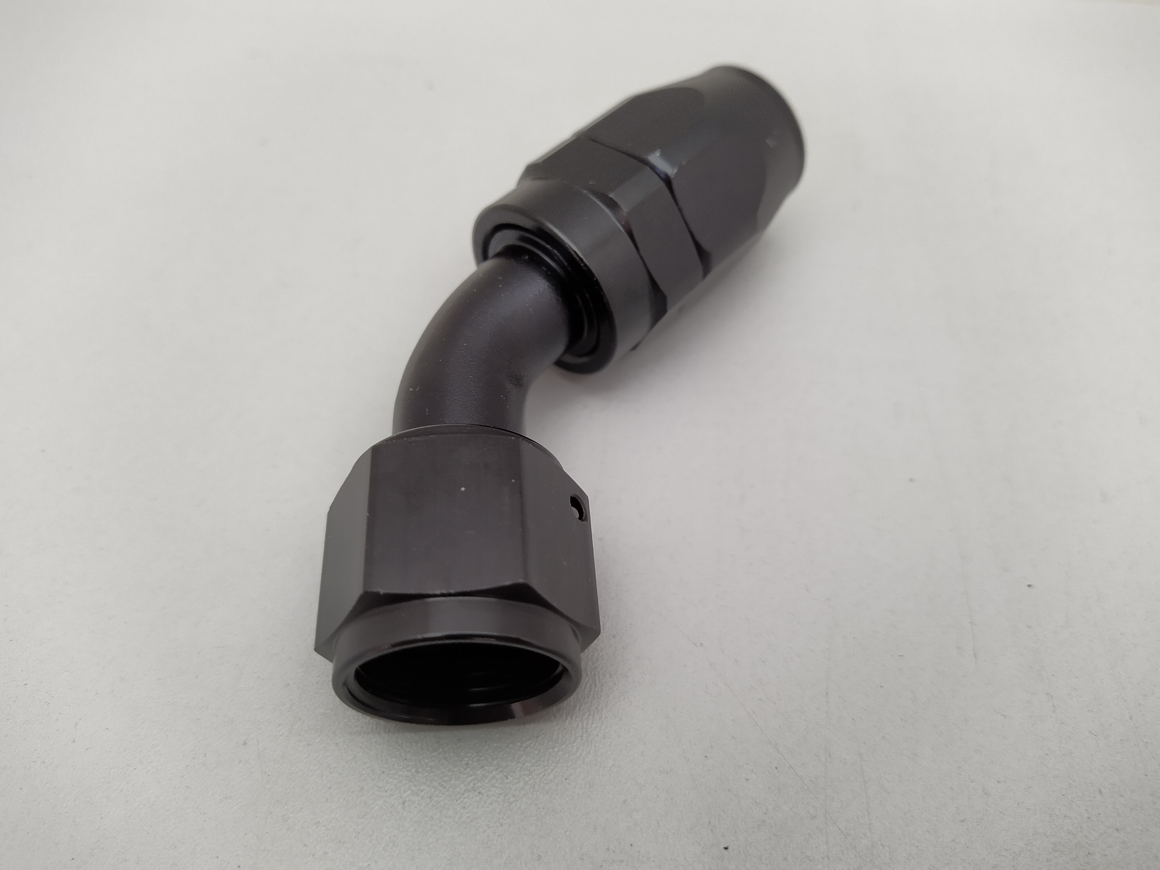 Alu-Fitting schwarz AN10 Dash 10 45° Alu-Fitting schwarz AN10 Dash 10 45°