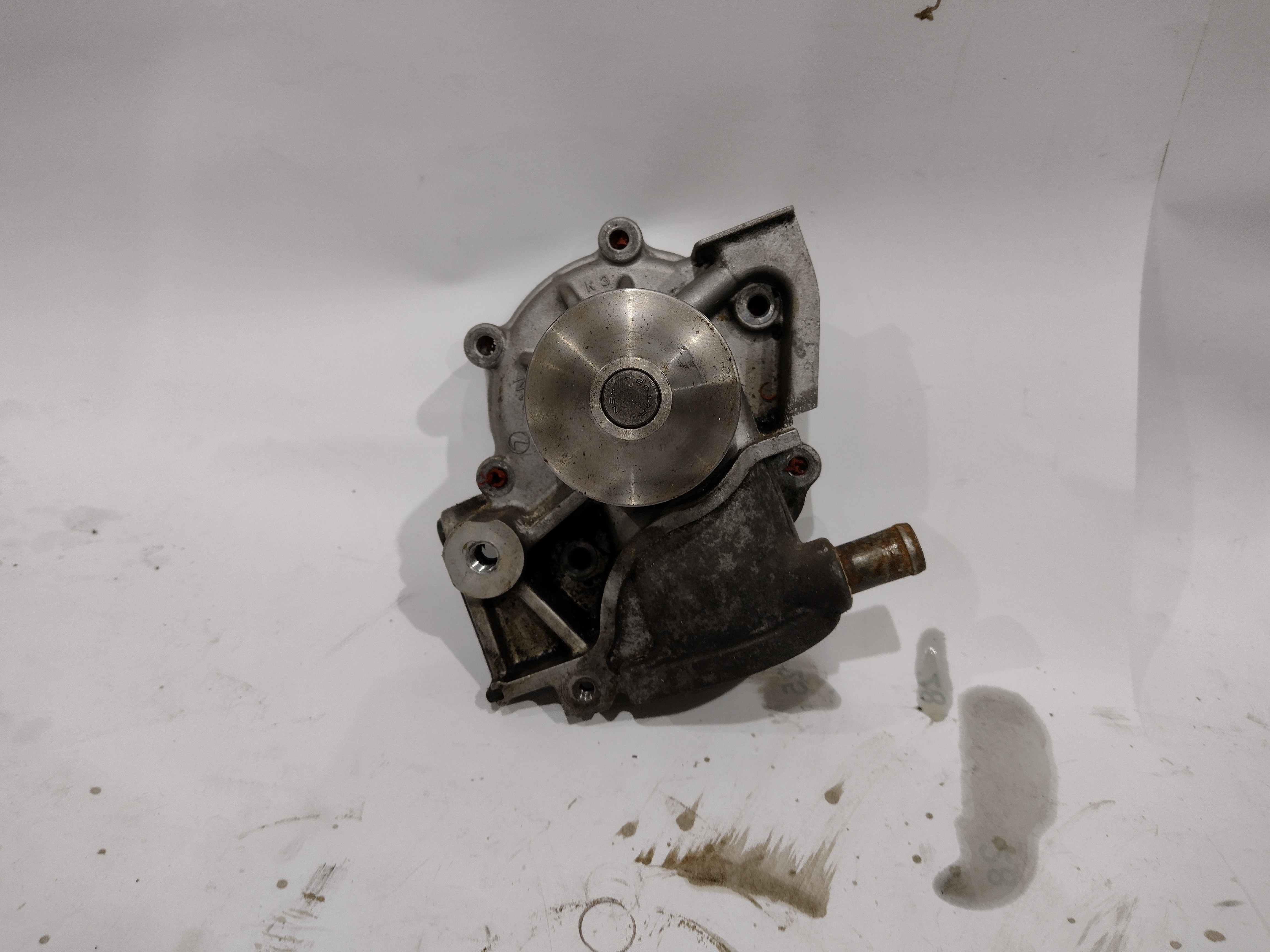 Wasserpumpe mit Gussrad für Subaru Legacy 2.2l 136PS Wasserpumpe mit Gussrad für Subaru Legacy 2.2l 136PS