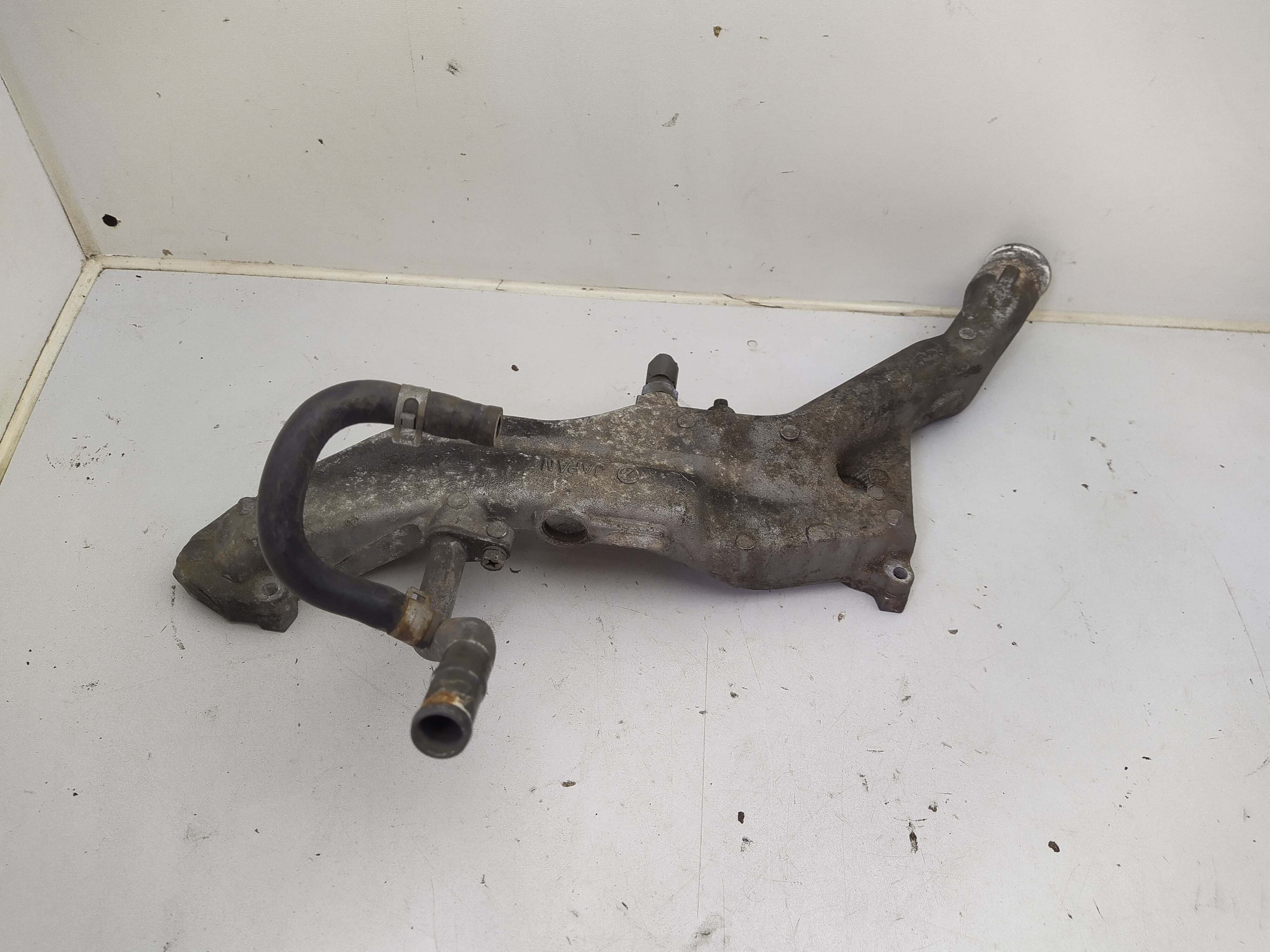 Wasserbrücke von Subaru Impreza GT EJ20G Turbo Wasserbrücke von Subaru Impreza GT EJ20G Turbo