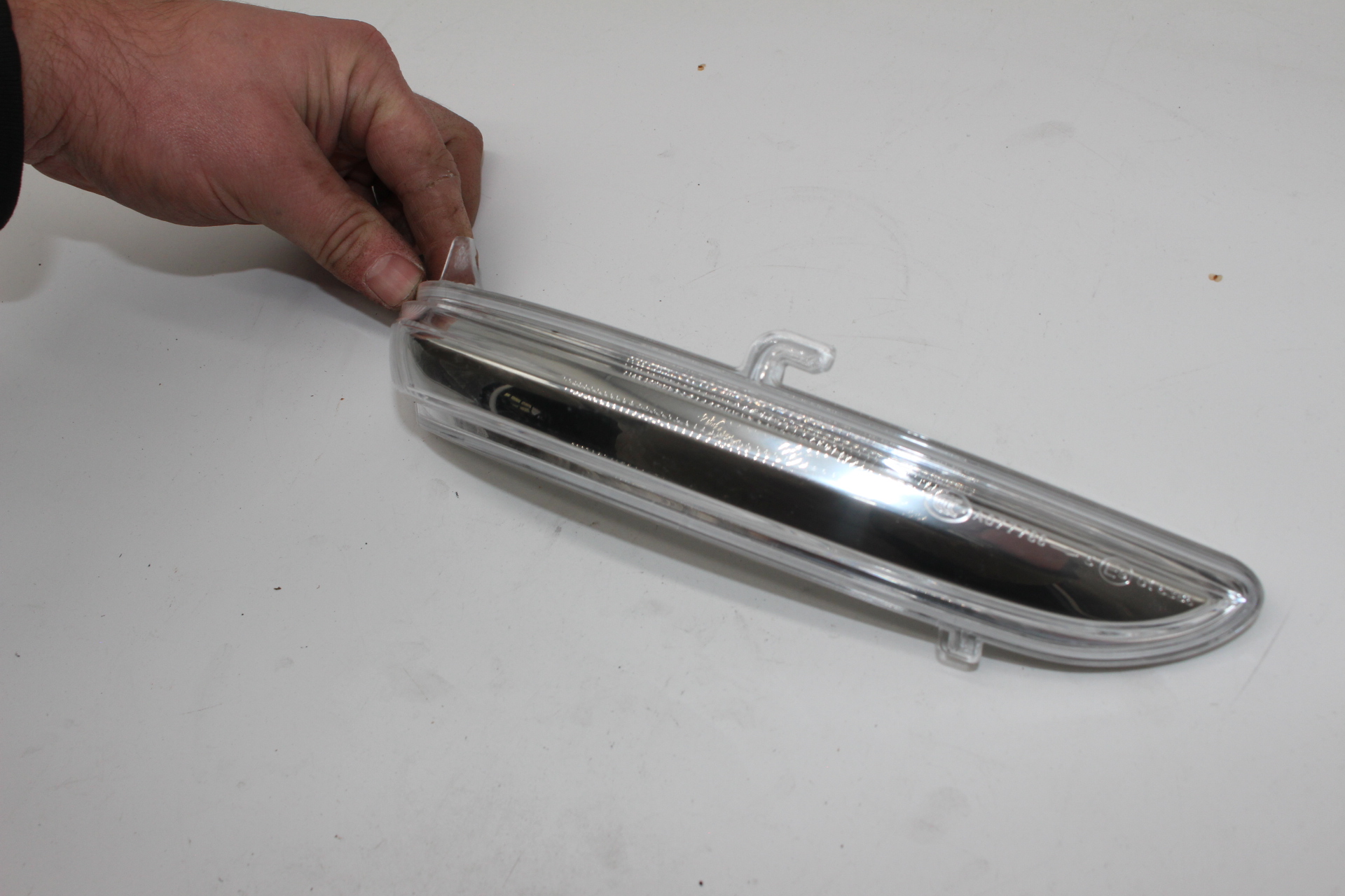 Citroen C3 III / Peugeot 208 2008 / Opel CORSA F Blinker im Außenspiegel rechts 1607512680 NOS NEW OEM
