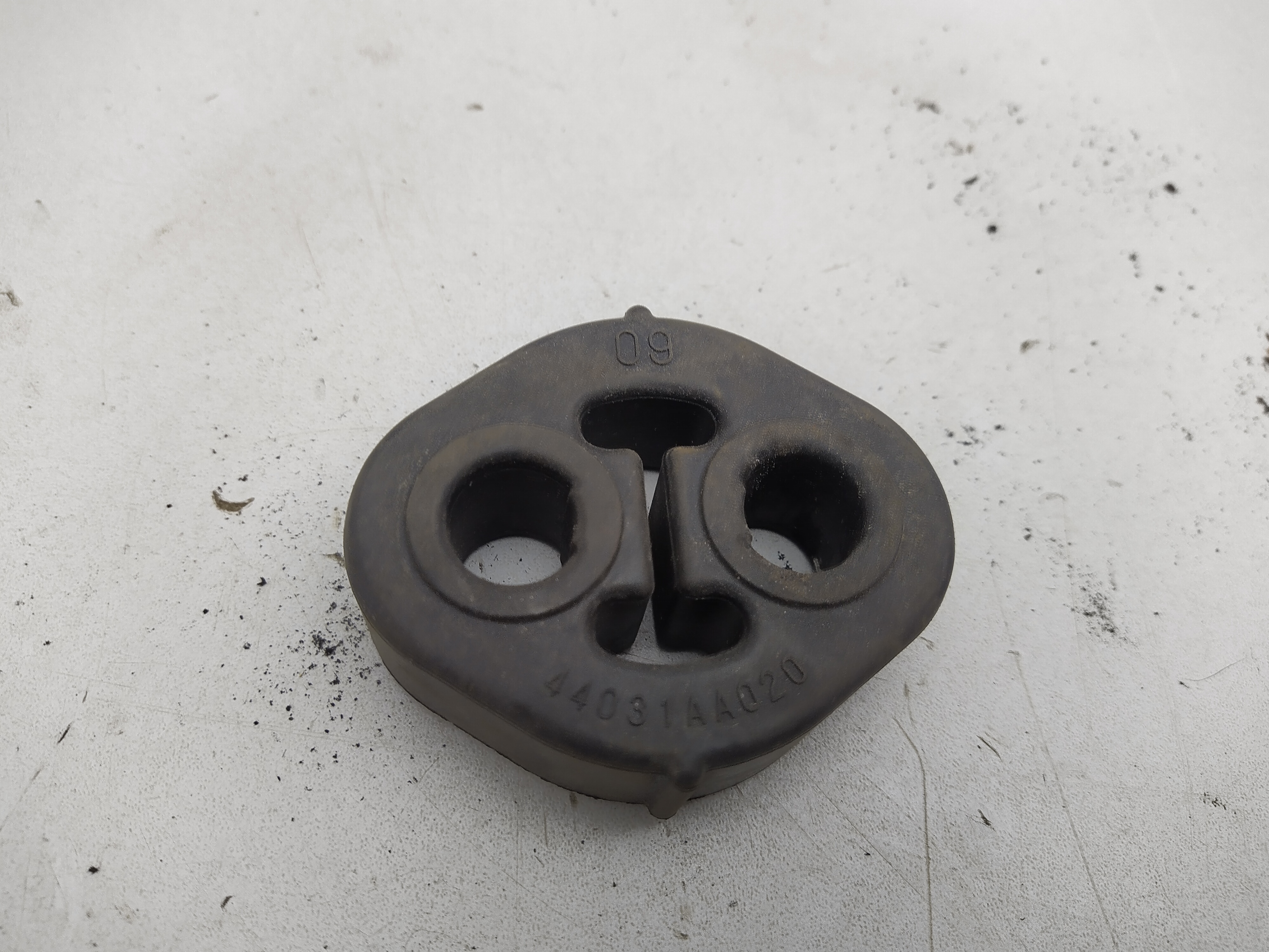 Auspuffgummi Auspuffhalter für Subaru Impreza Legacy Forester Forester Auspuffgummi Auspuffhalter für Subaru Impreza Legacy Forester Forester