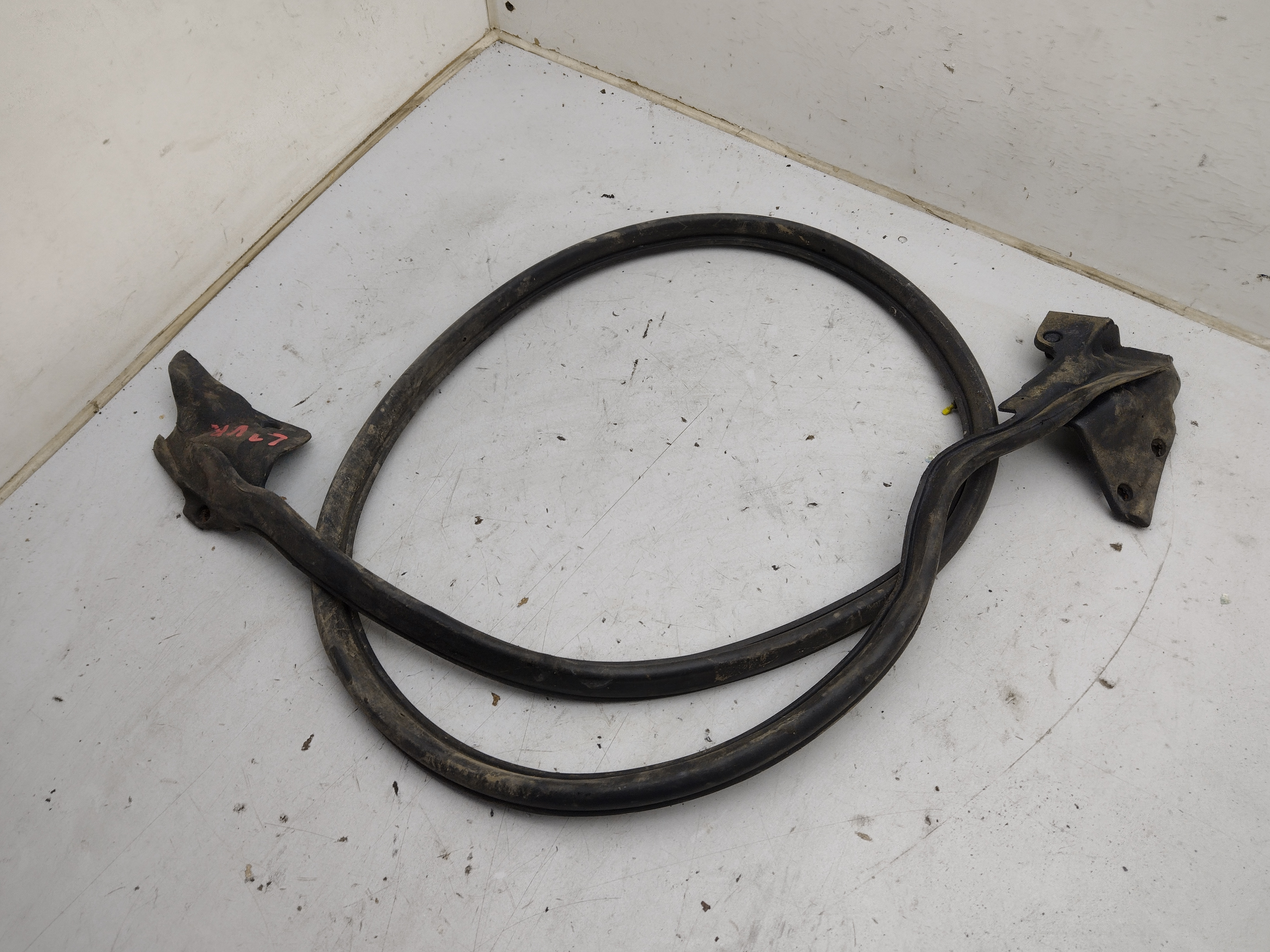 Türdichtung vorne rechts für Subaru Legacy 1 BC BJF 89-94 Türdichtung vorne rechts für Subaru Legacy 1 BC BJF 89-94