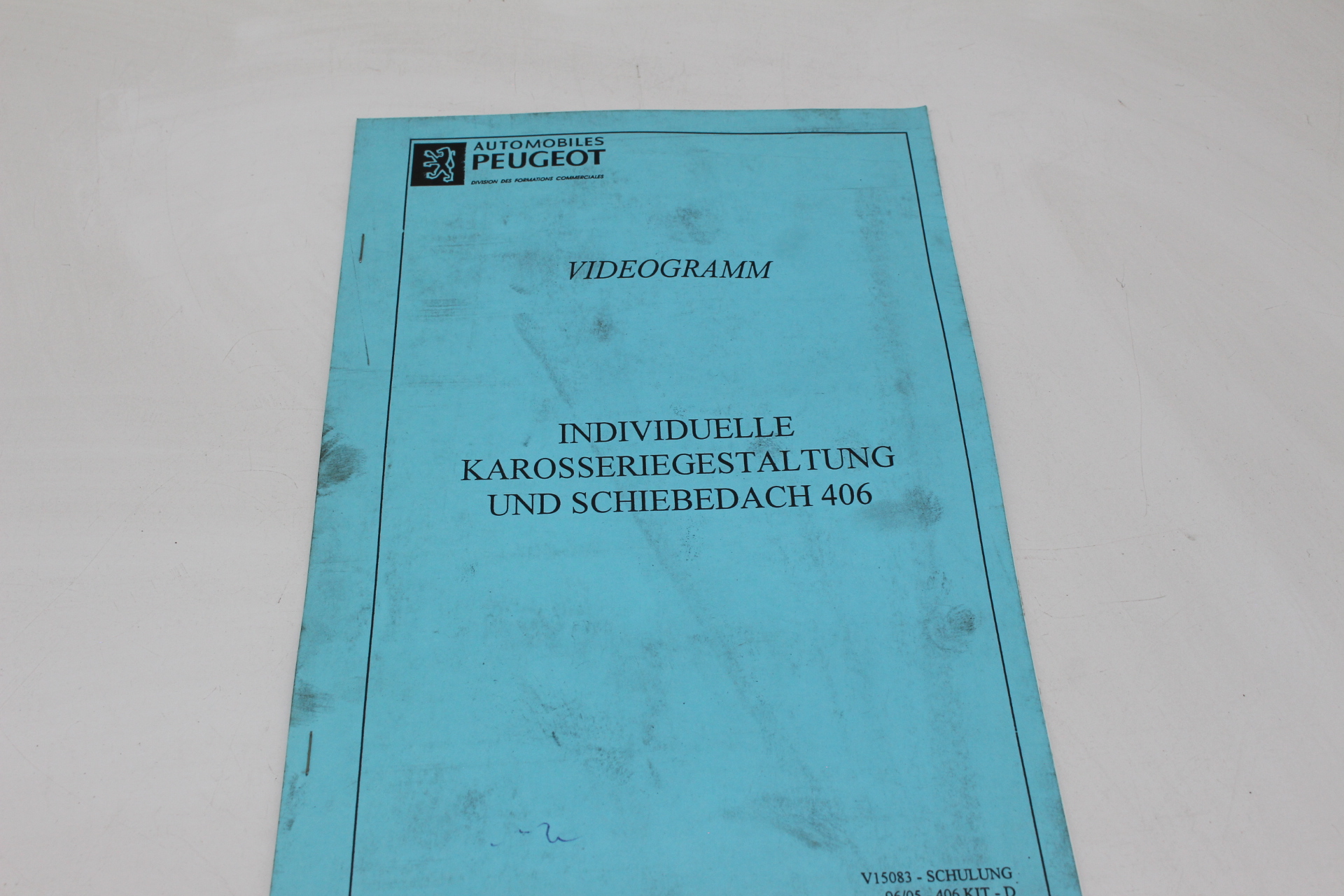 Peugeot Lehrvideokassette – INDIVIDUELLE KAROSSERIEGESTALTUNG UND SCHIEBEDACH 406