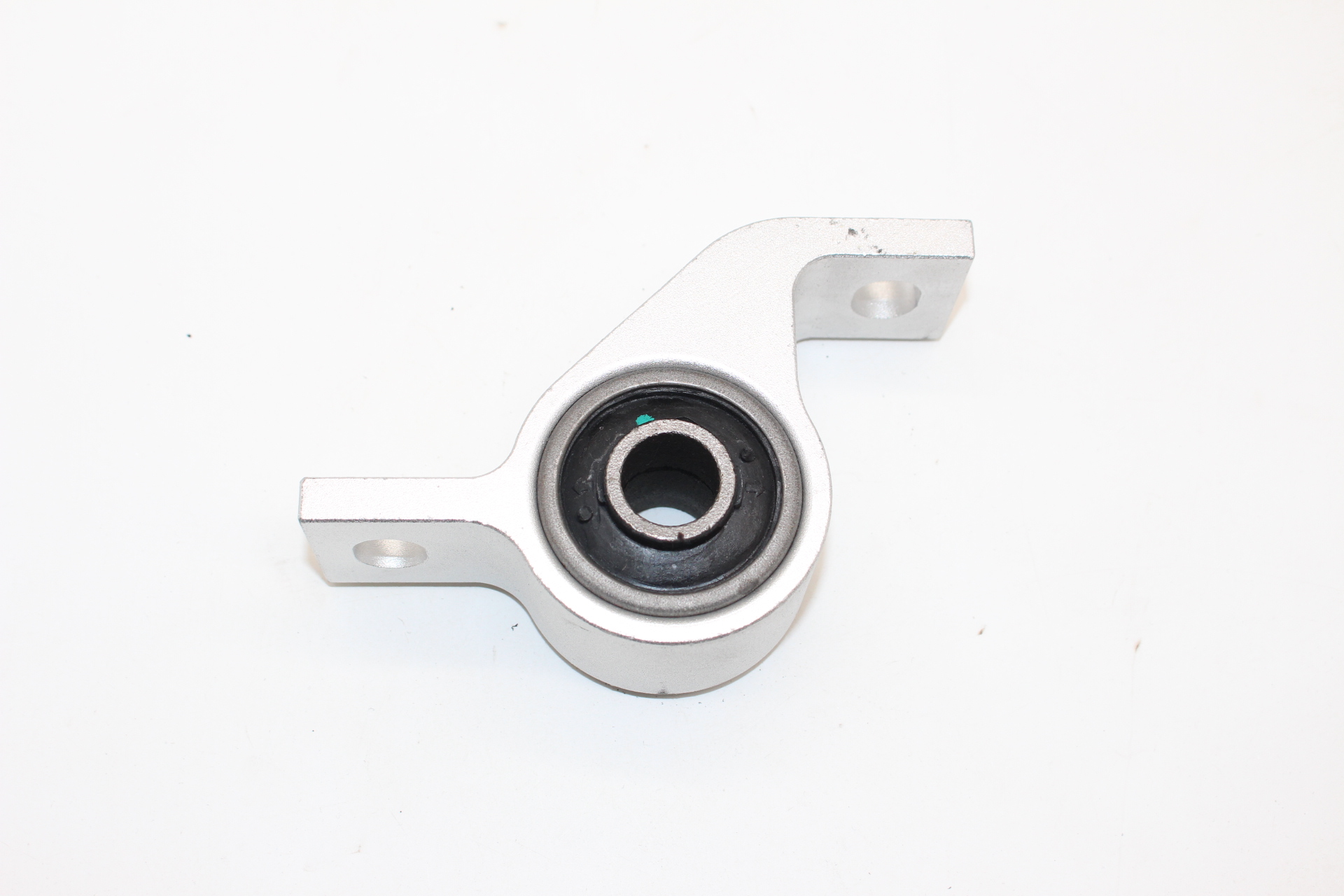 FEBEST SAB-001L – Querlenkerlager links vorne für Subaru Forester SF/SG & Legacy/Outback BD/BG/BE/BH