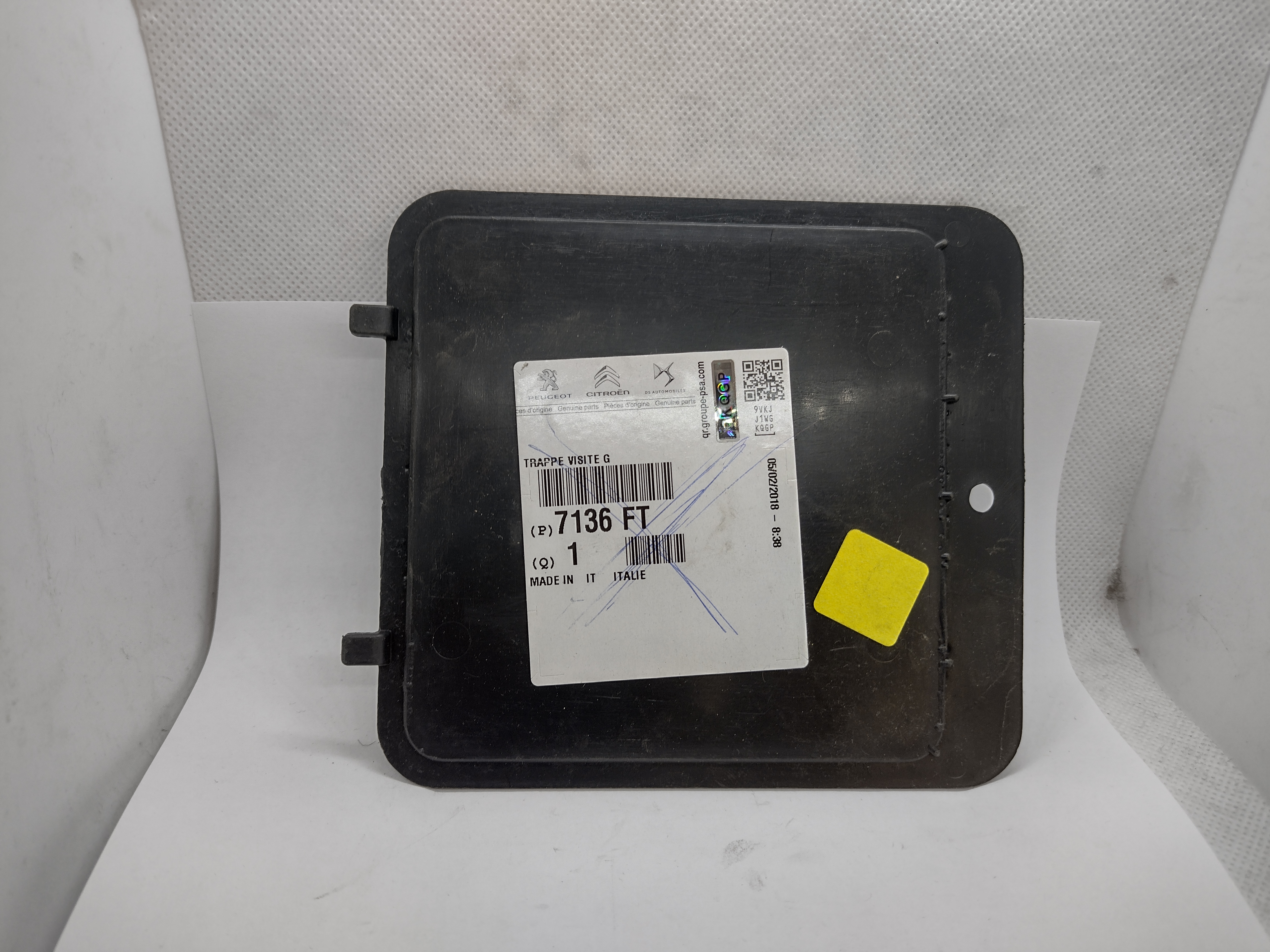 Peugeot / Citroen Montageklappe, Innenkotflügel 7136FT NEU NOS NEW OEM Peugeot / Citroen Montageklappe, Innenkotflügel 7136FT NEU NOS NEW OEM