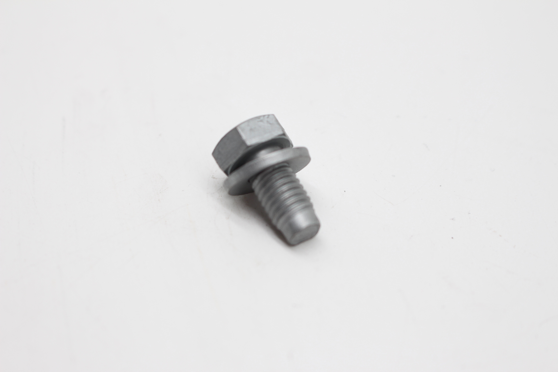 Citroen / Peugeot Schraube M8x125-16 503739 NEU NOS NEW OEM