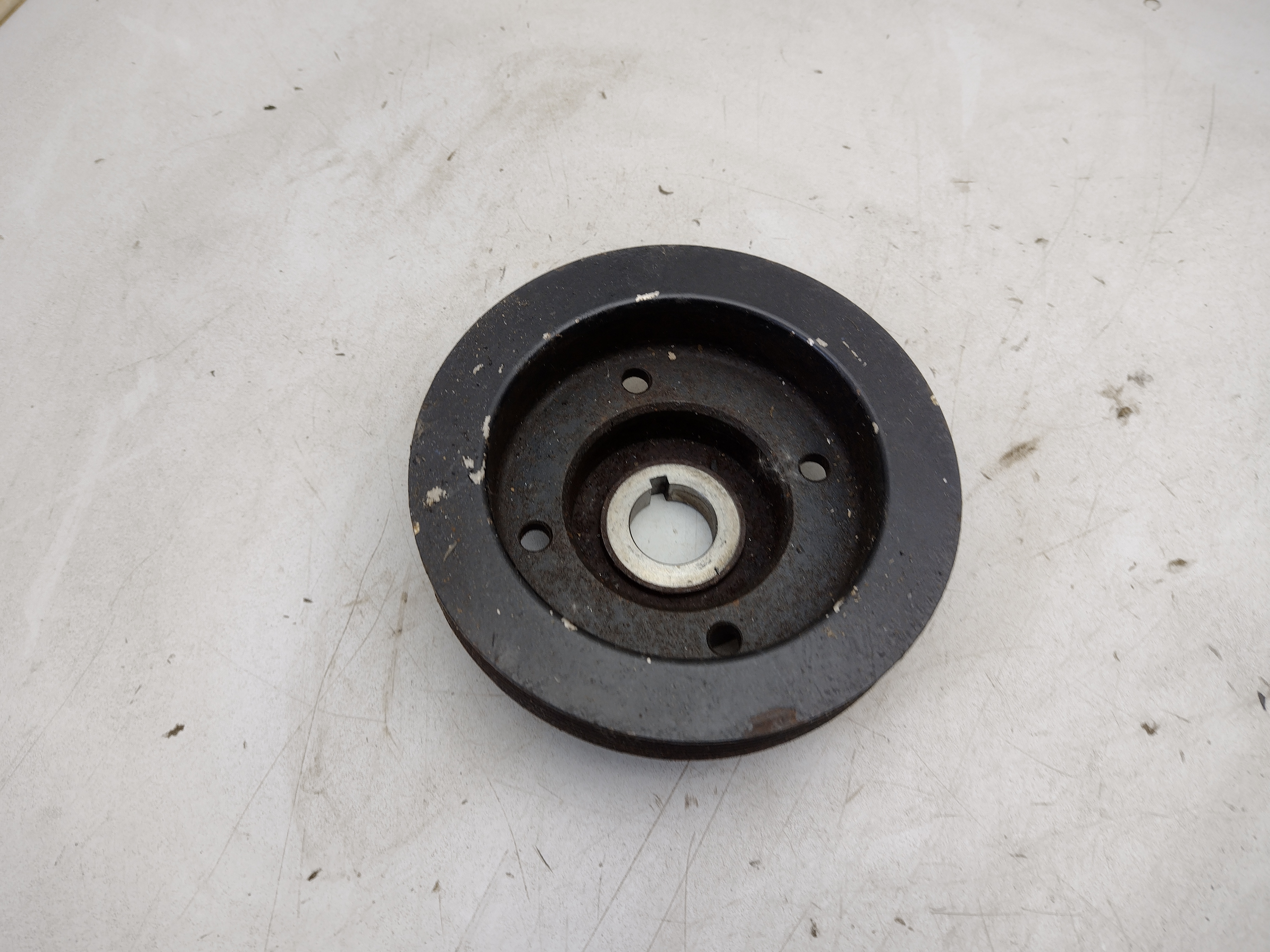 Riemenscheibe  von Subaru Outback H6 EZ30D BE BH Riemenscheibe  von Subaru Outback H6 EZ30D BE BH