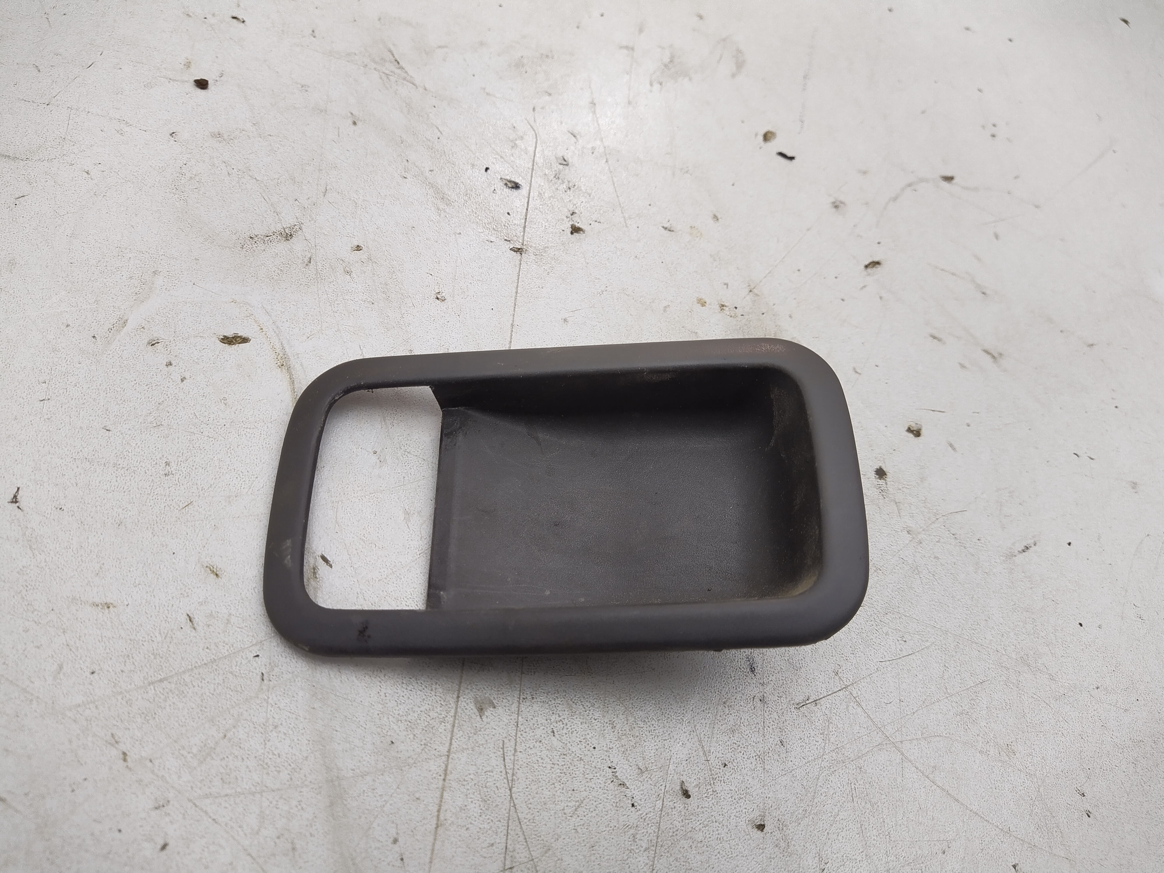Verkleidung Türgriff innen VL für Subaru Impreza GC GF Verkleidung Türgriff innen VL für Subaru Impreza GC GF