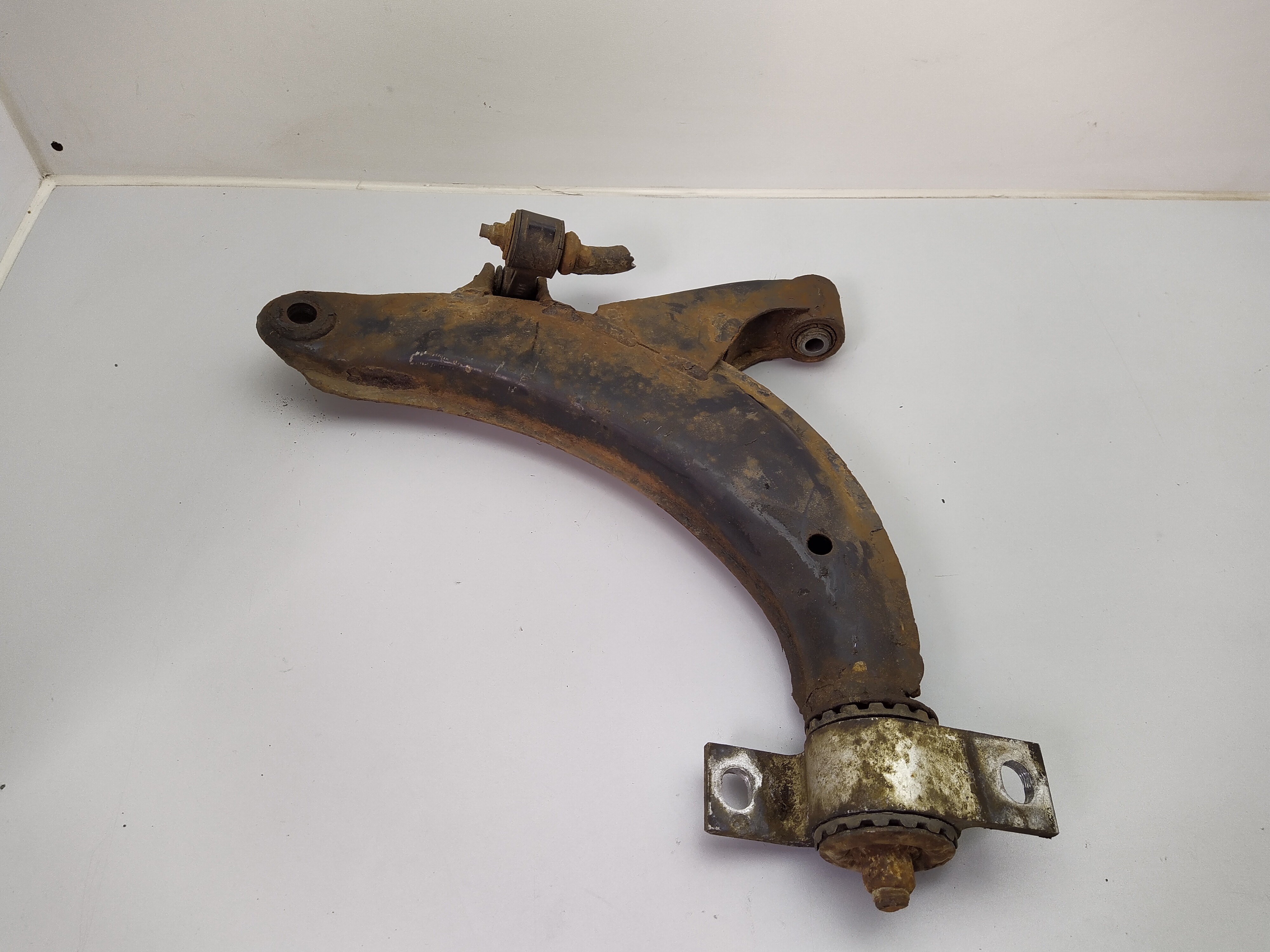 Querlenker vorne links für Subaru Legacy 3 BE BH Querlenker vorne links für Subaru Legacy 3 BE BH